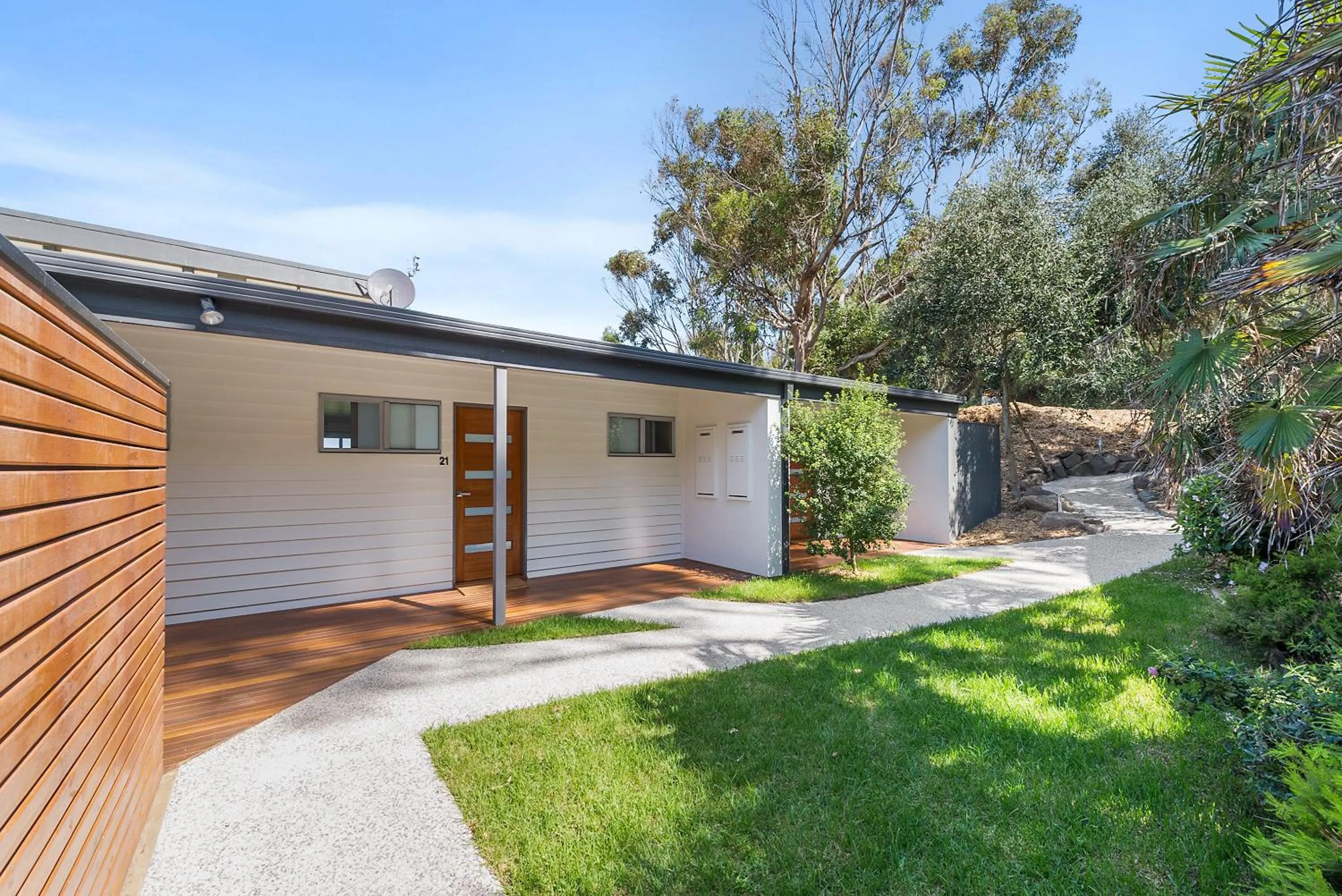 Property building in Seafarers Getaway