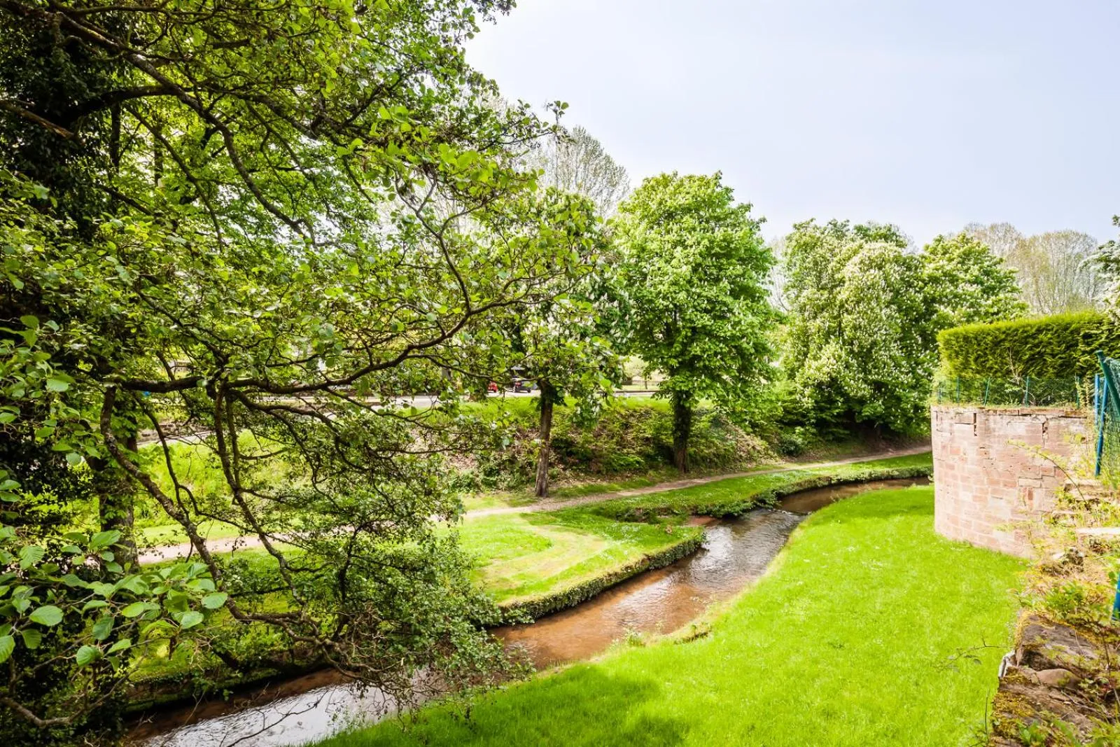 On site in Chambre d'hôtes Du côté des remparts
