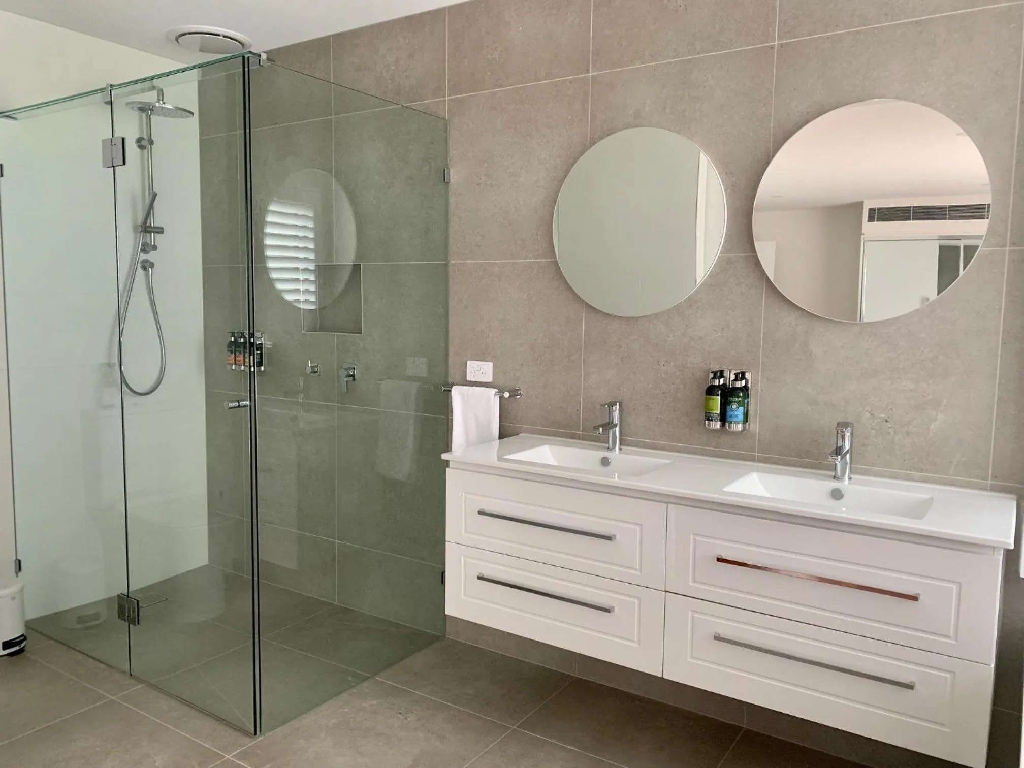 Bathroom in Yering Gorge Cottages