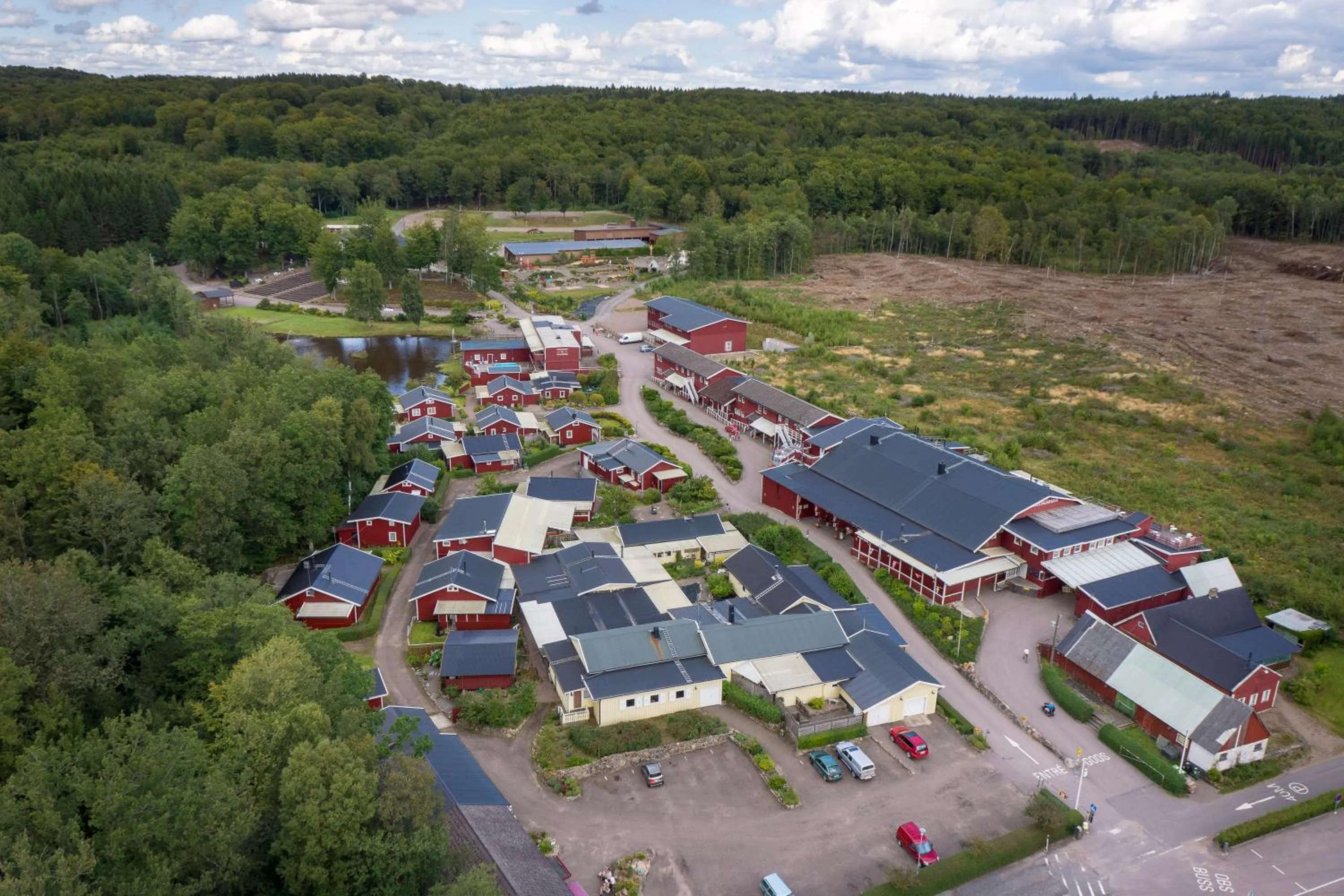 Property building in Hillesgården
