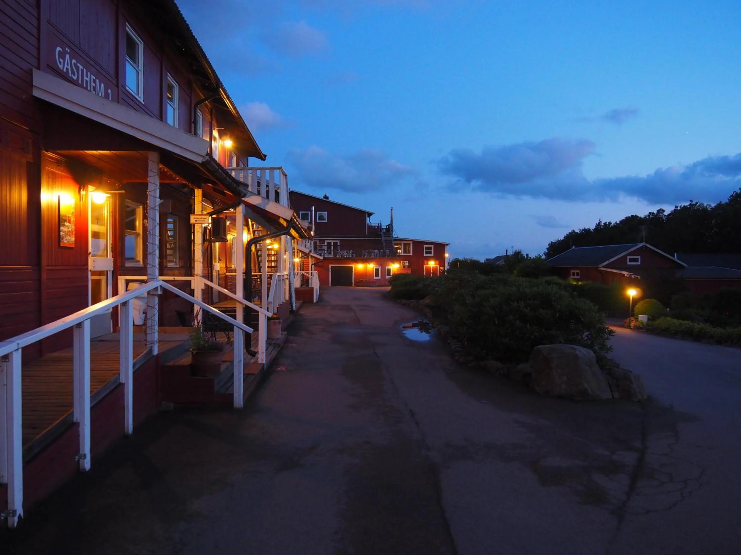 Facade/entrance in Hillesgården