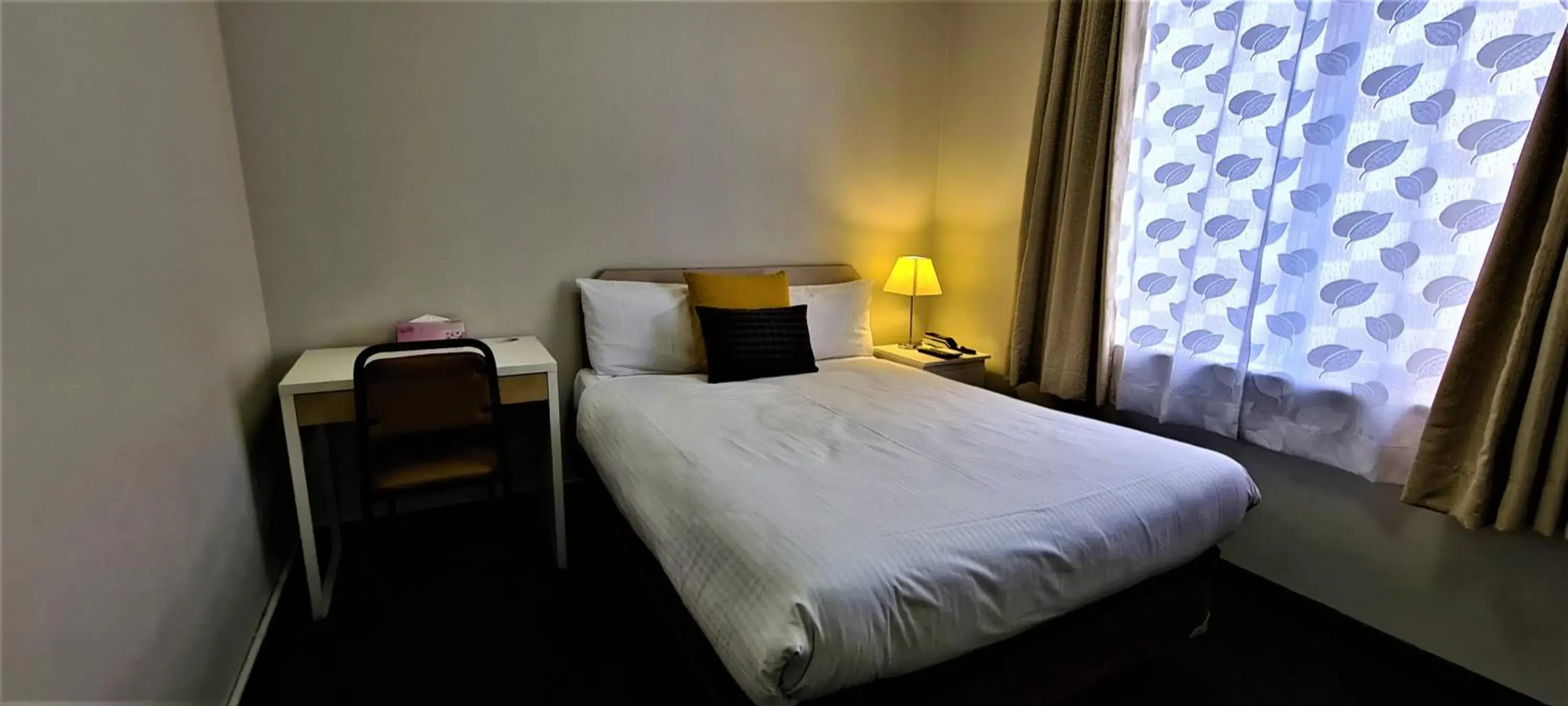Budget Double Room in Brunswick Tower Hotel Budget Double Room in Brunswick Tower Hotel