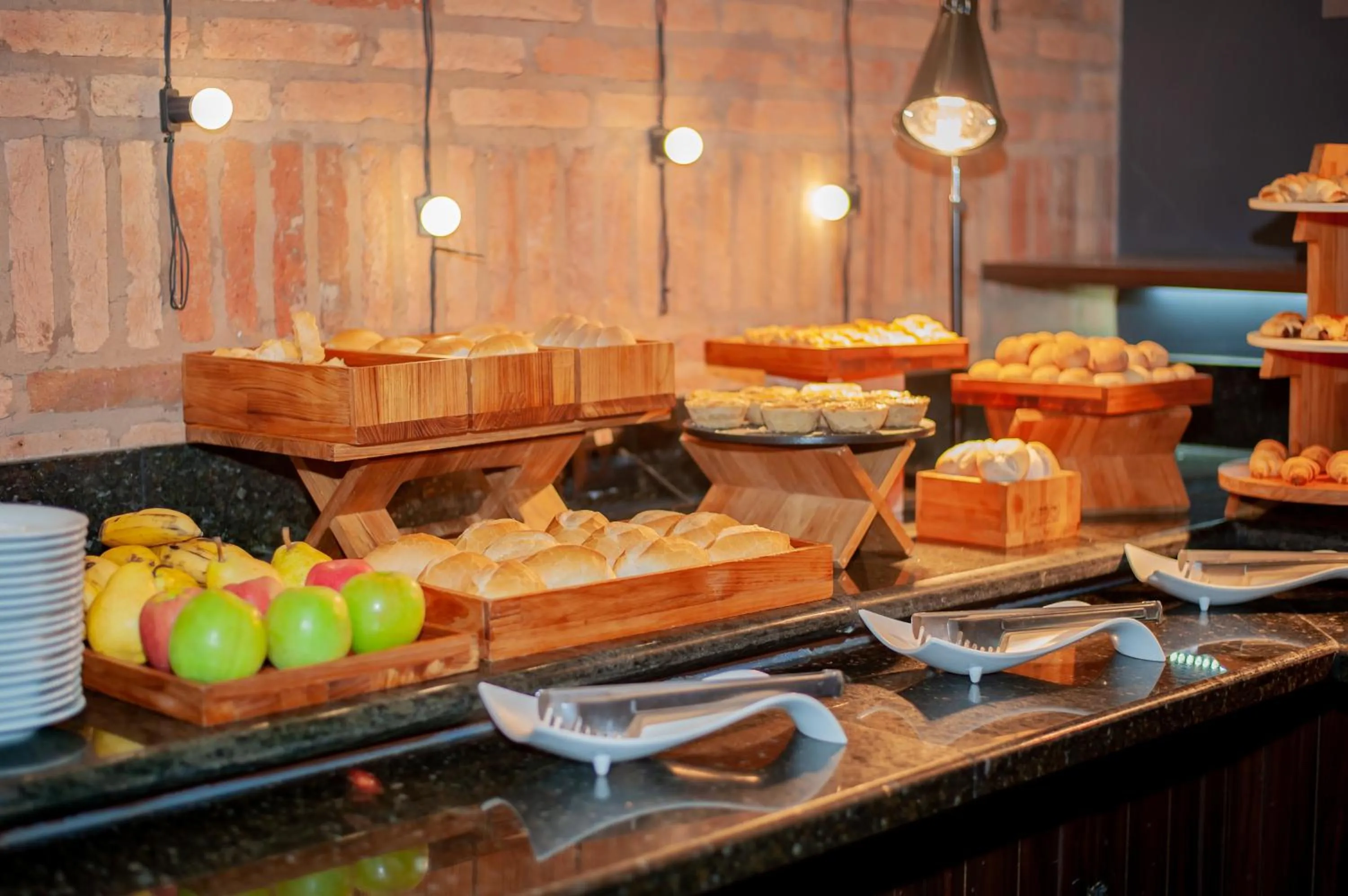 Restaurant/places to eat in Ibis São Carlos