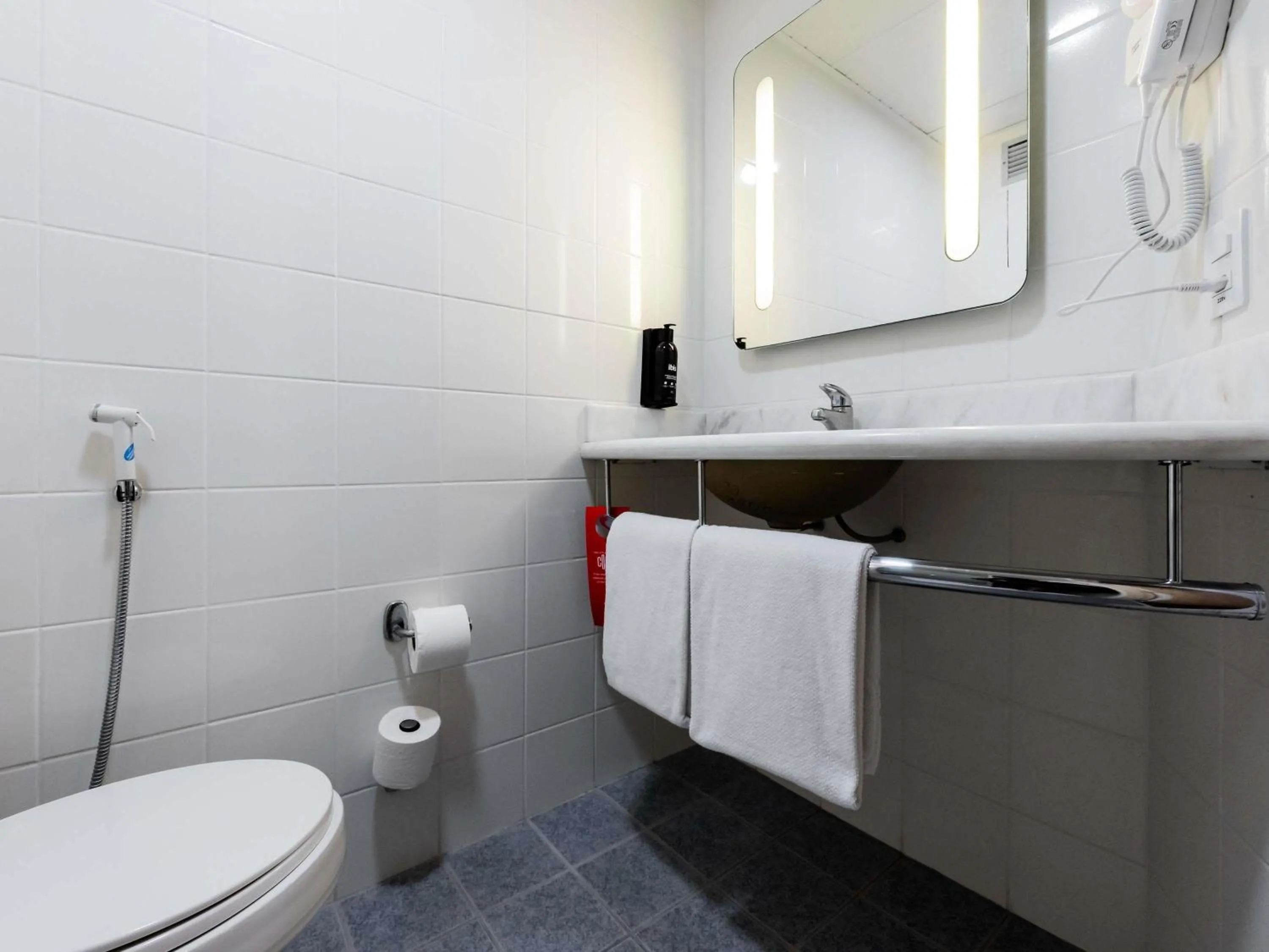 Bedroom in ibis Joinville