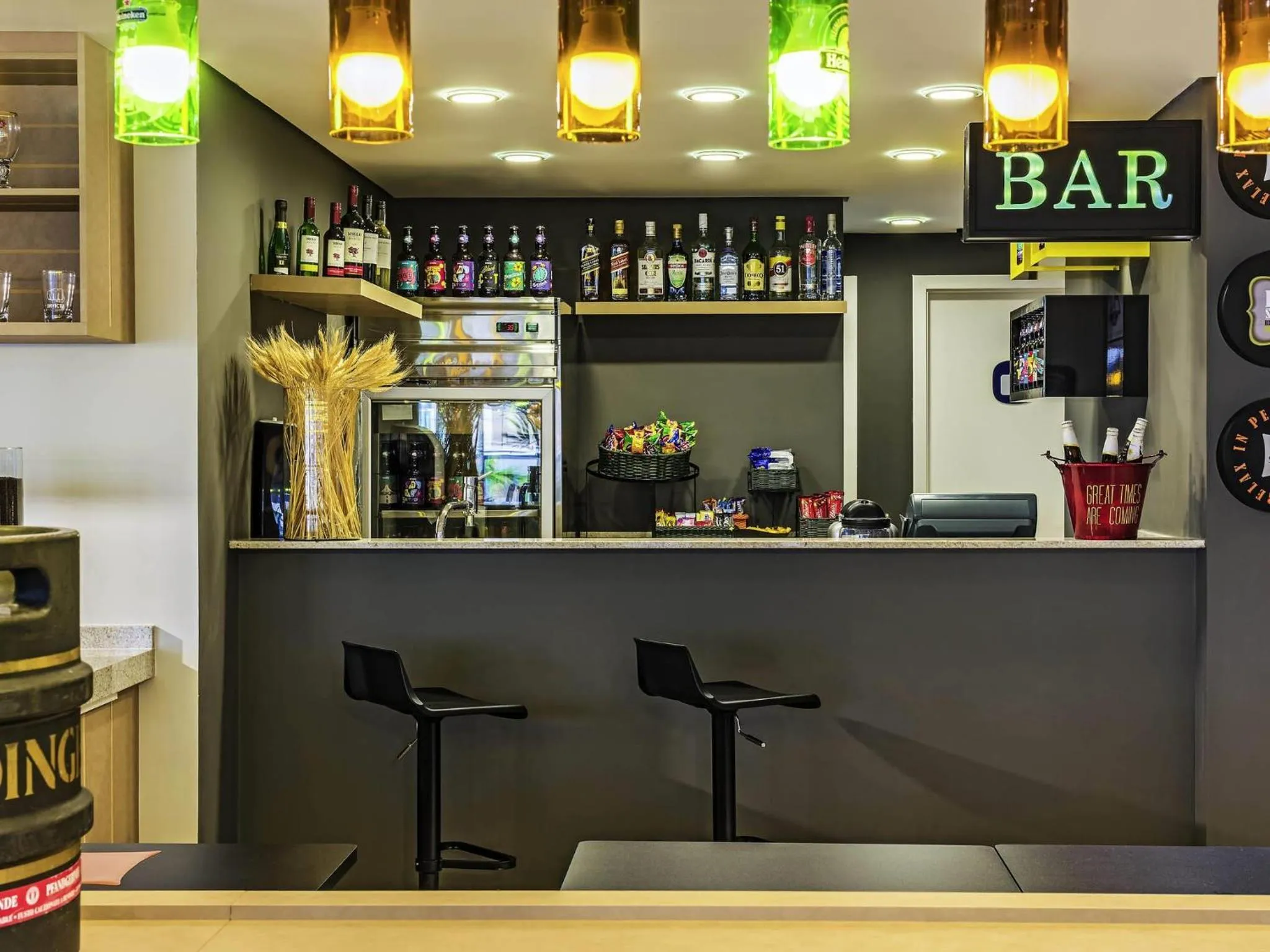 Lounge or bar in ibis Styles Ribeirao Preto Jardim Botanico