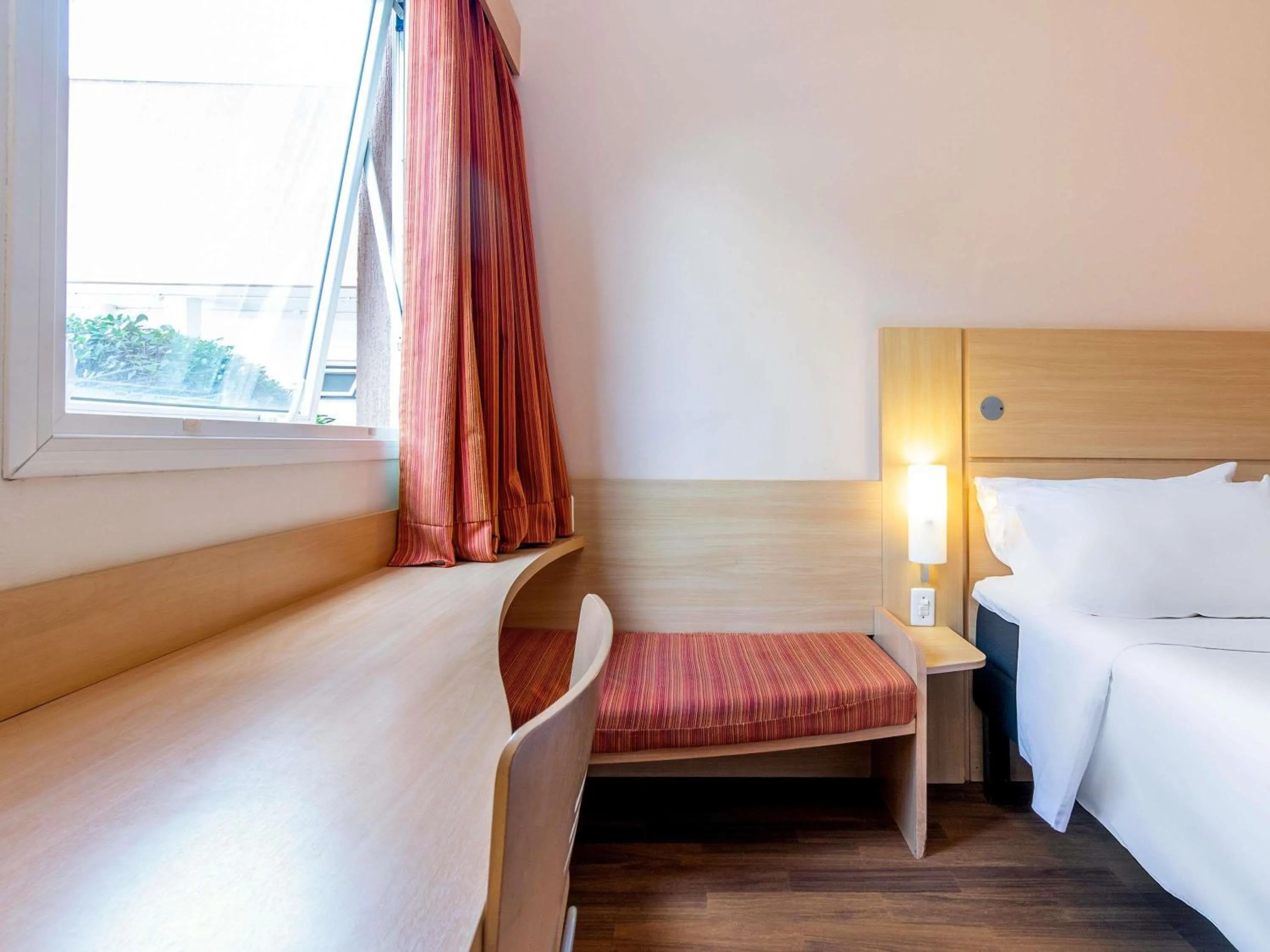 Bedroom, Bed in ibis Campo Grande