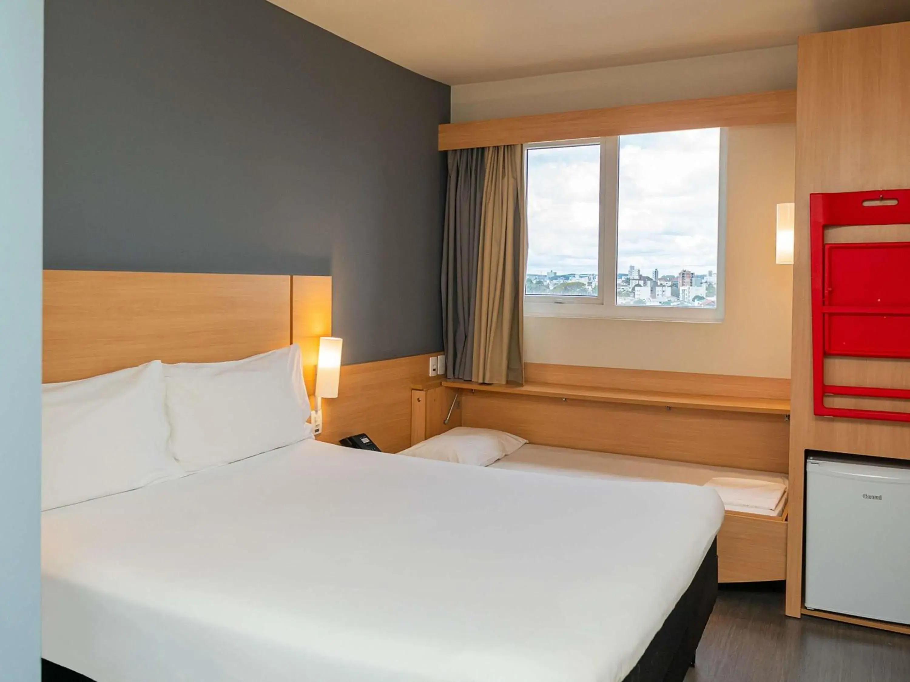 Standard Apartment with One Double Bed and One Single Bed in ibis Chapeco Standard Apartment with One Double Bed and One Single Bed in ibis Chapeco