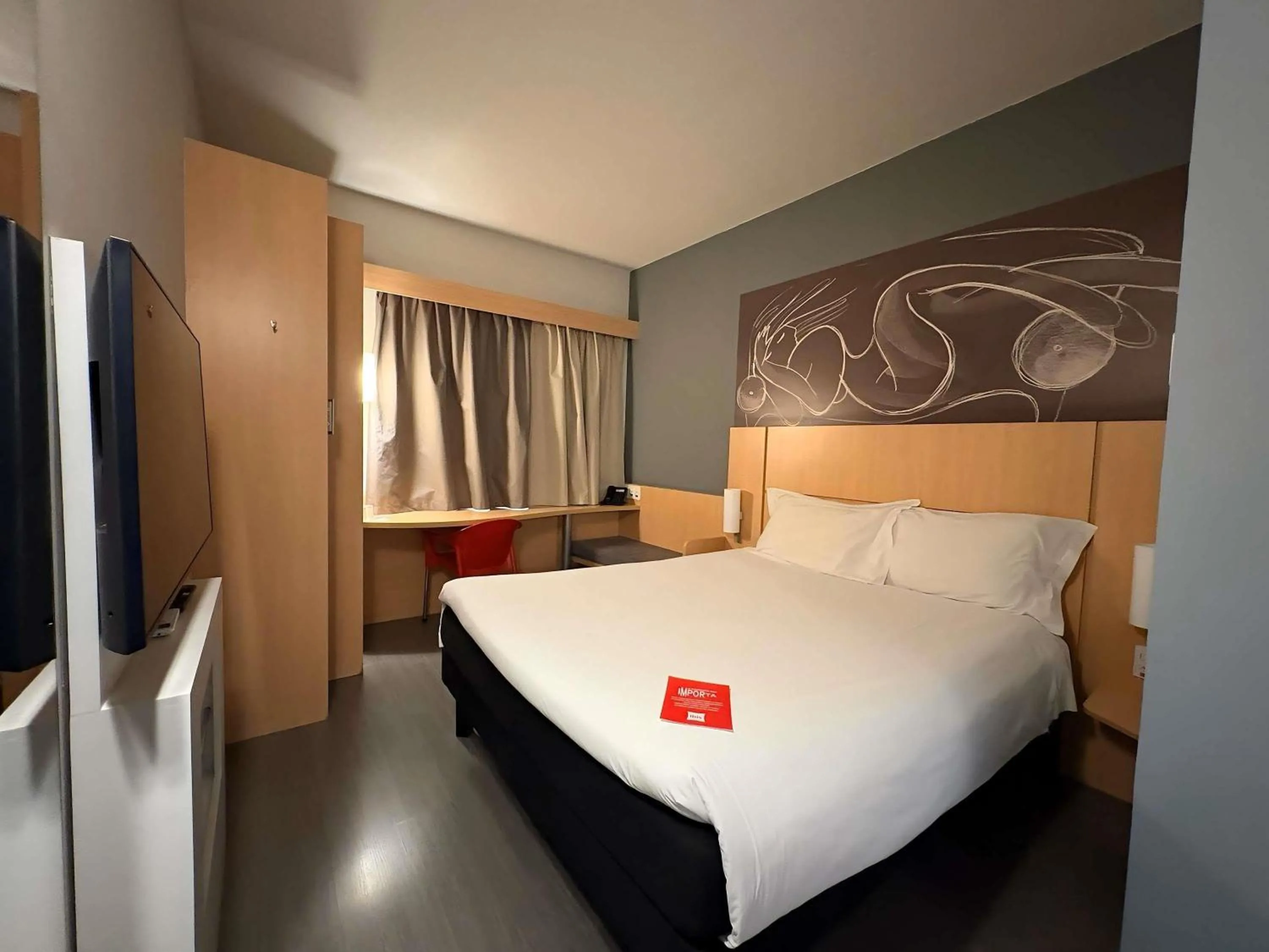 Bedroom, Bed in ibis Jundiai Shopping