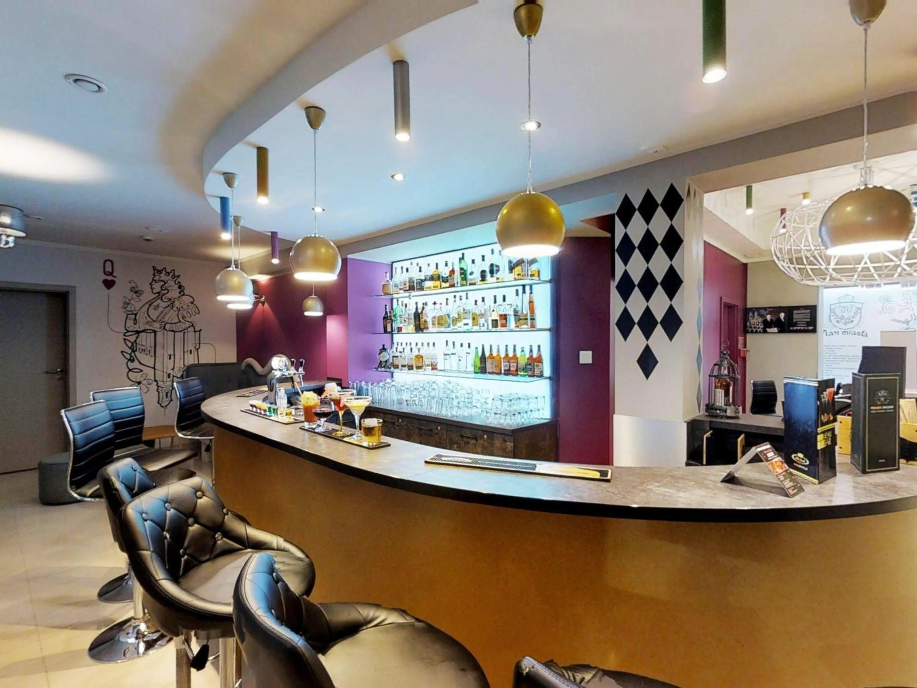 Lounge or bar in Ibis Styles Gniezno Stare Miasto