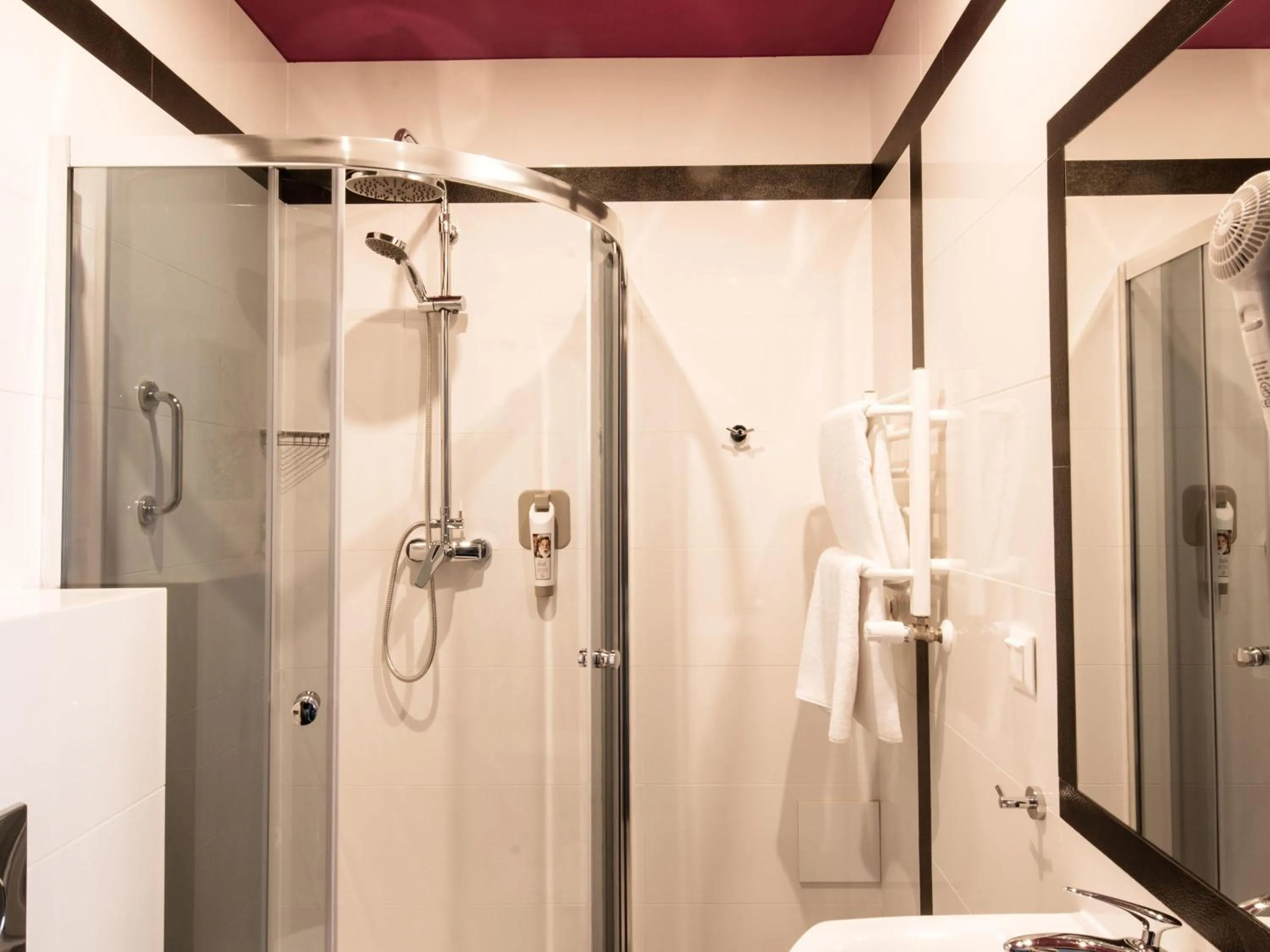 Bedroom in Ibis Styles Gniezno Stare Miasto