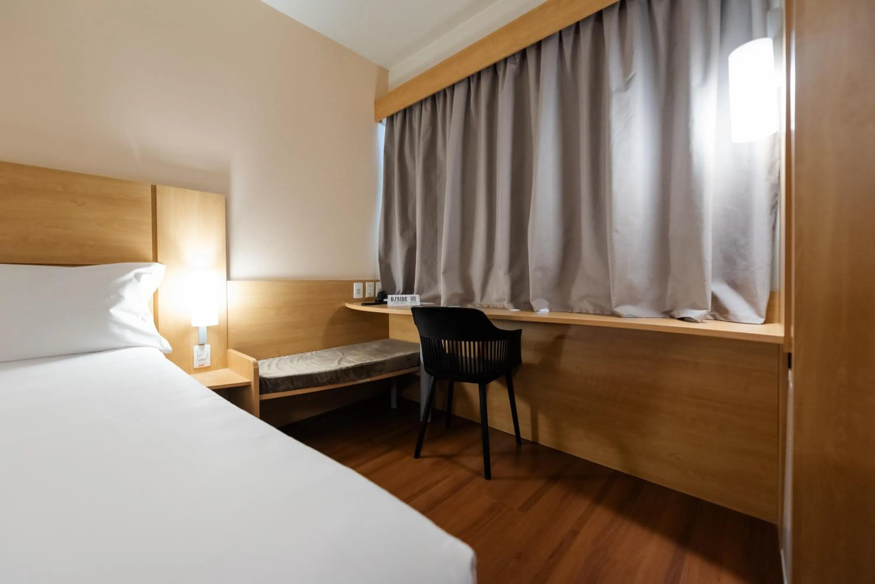 Bedroom, Bed in ibis Porto Alegre Moinhos de Vento