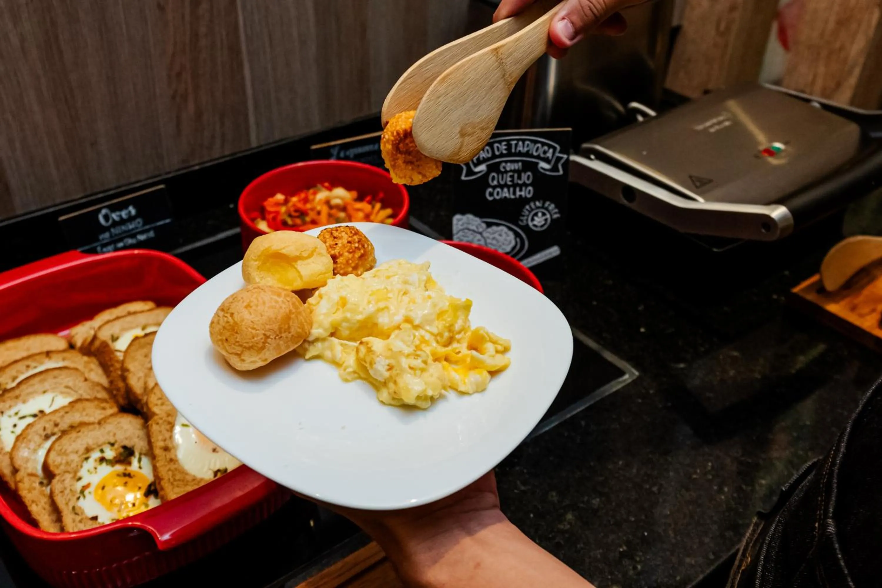 Breakfast in ibis Porto Alegre Moinhos de Vento