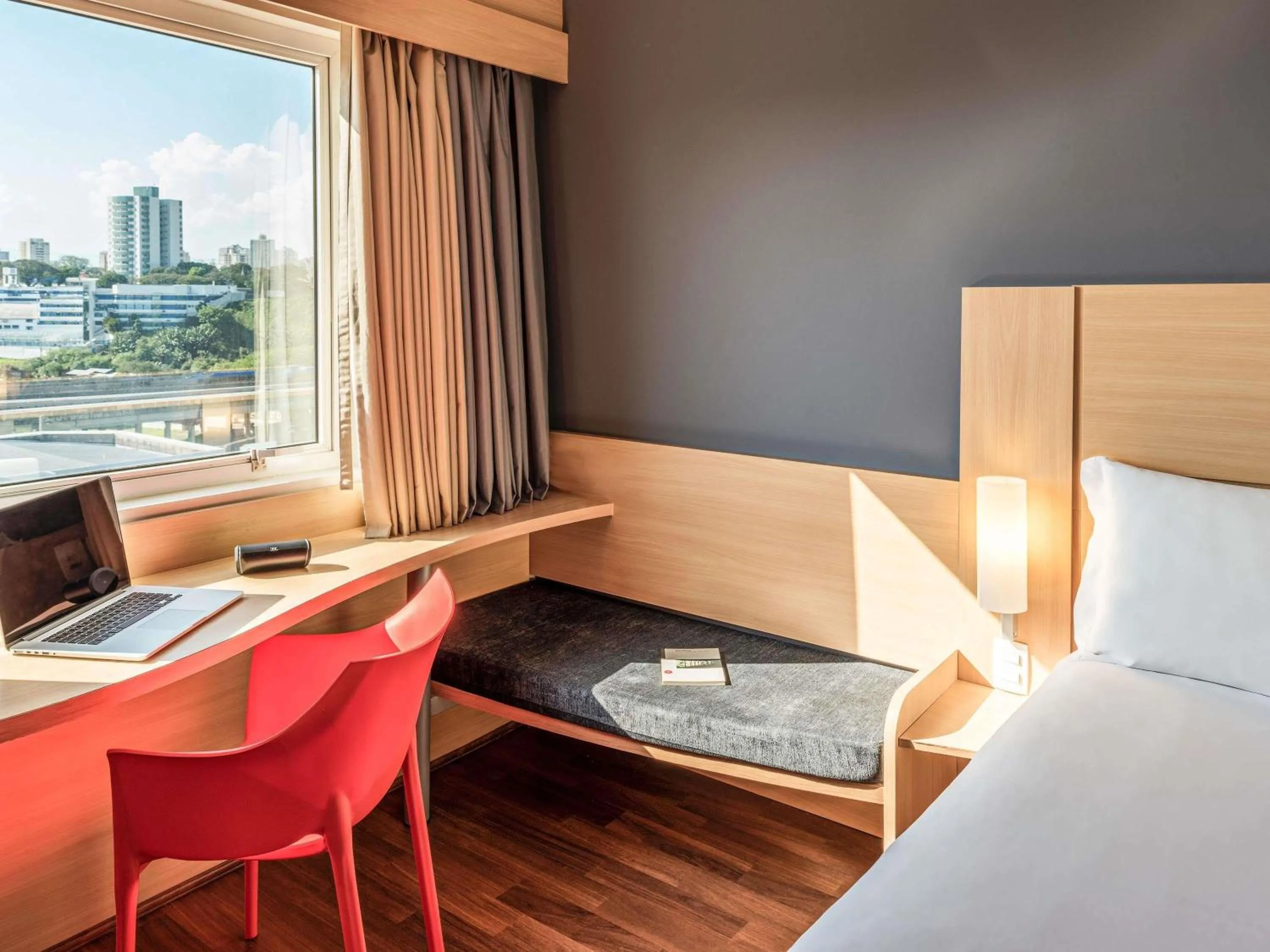 Bedroom, Bed in ibis Sao Jose dos Campos Dutra