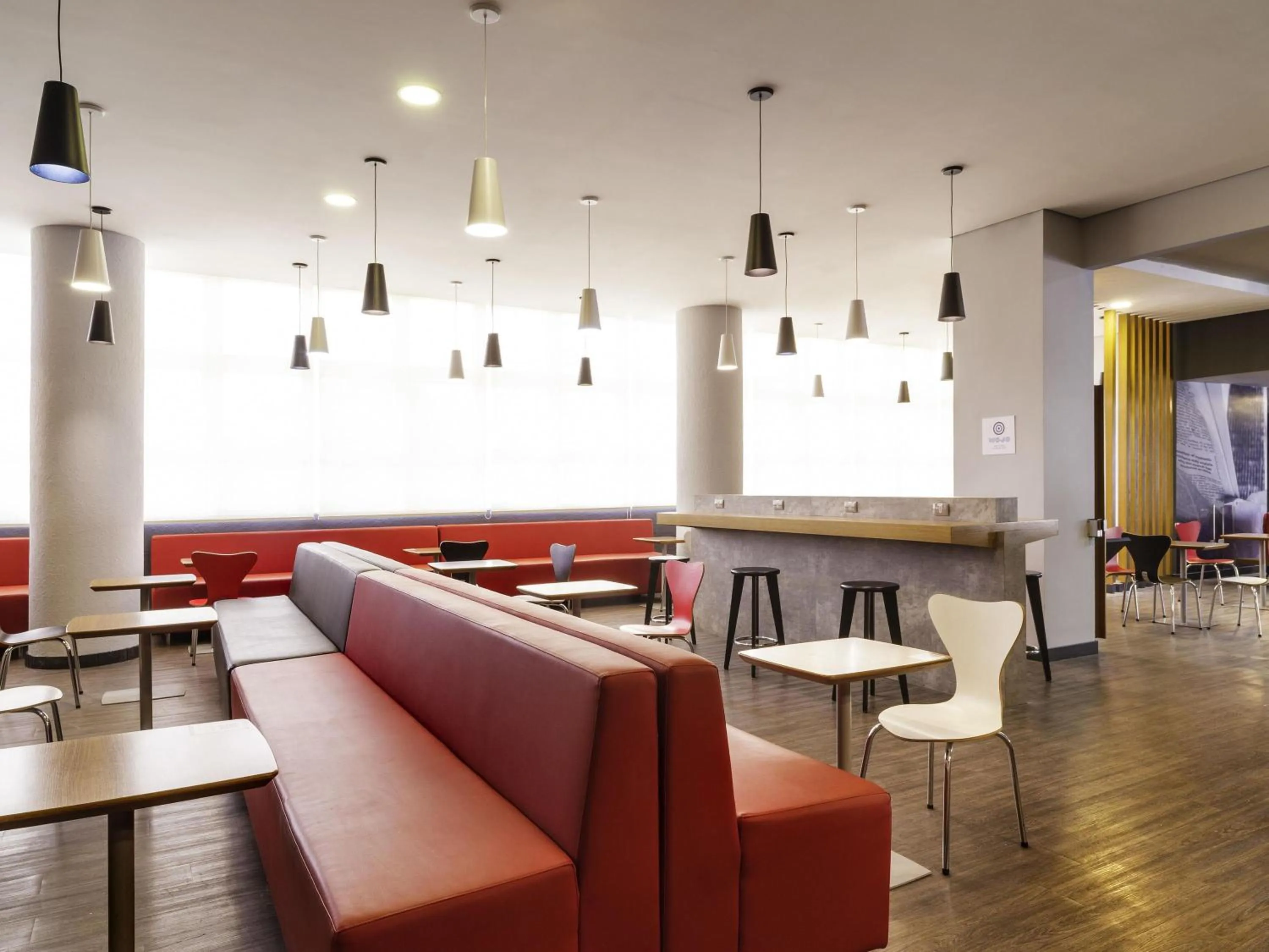 Restaurant/places to eat in ibis Sao Jose dos Campos Dutra