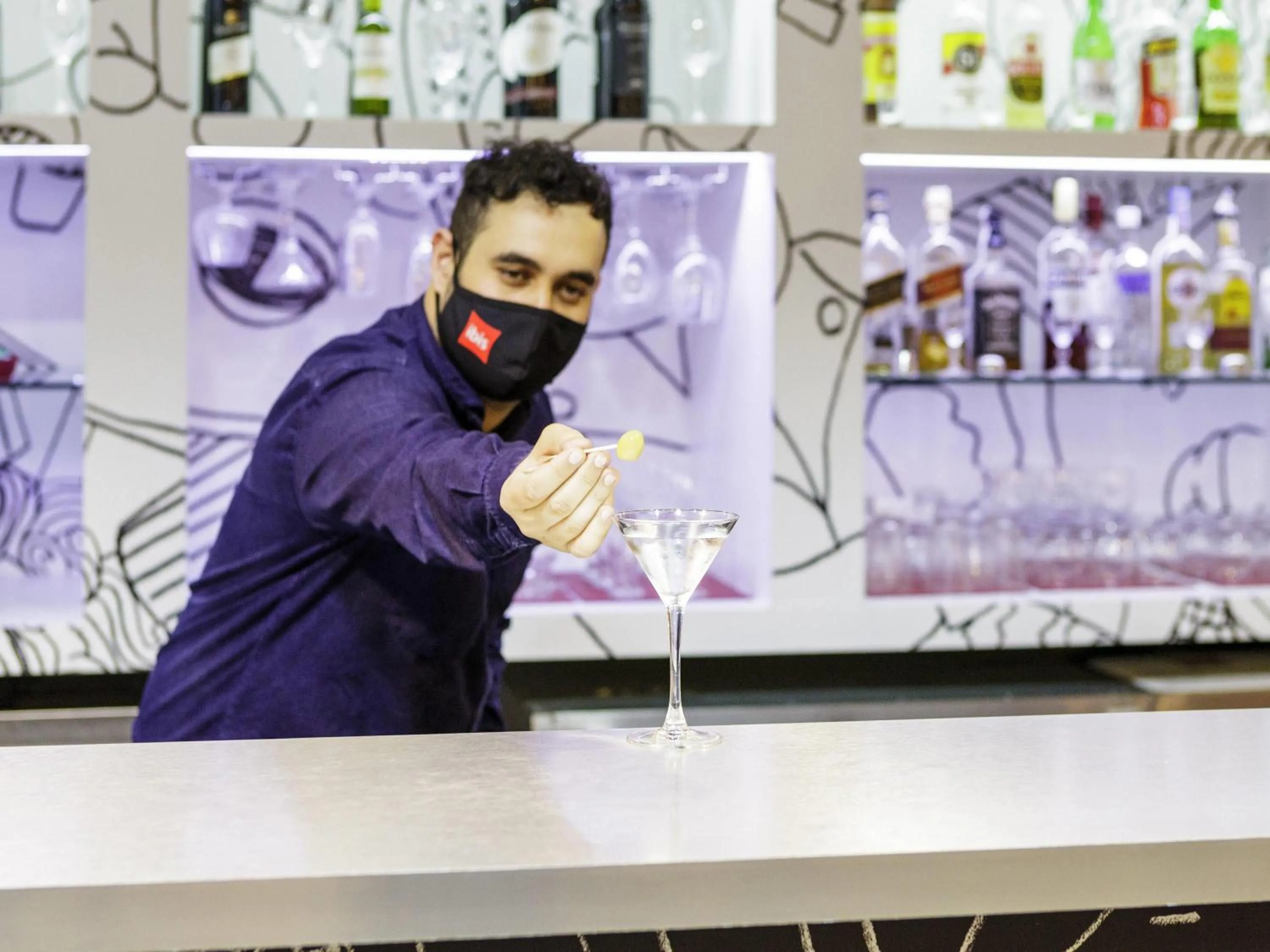 Restaurant/places to eat in ibis Sao Jose dos Campos Dutra