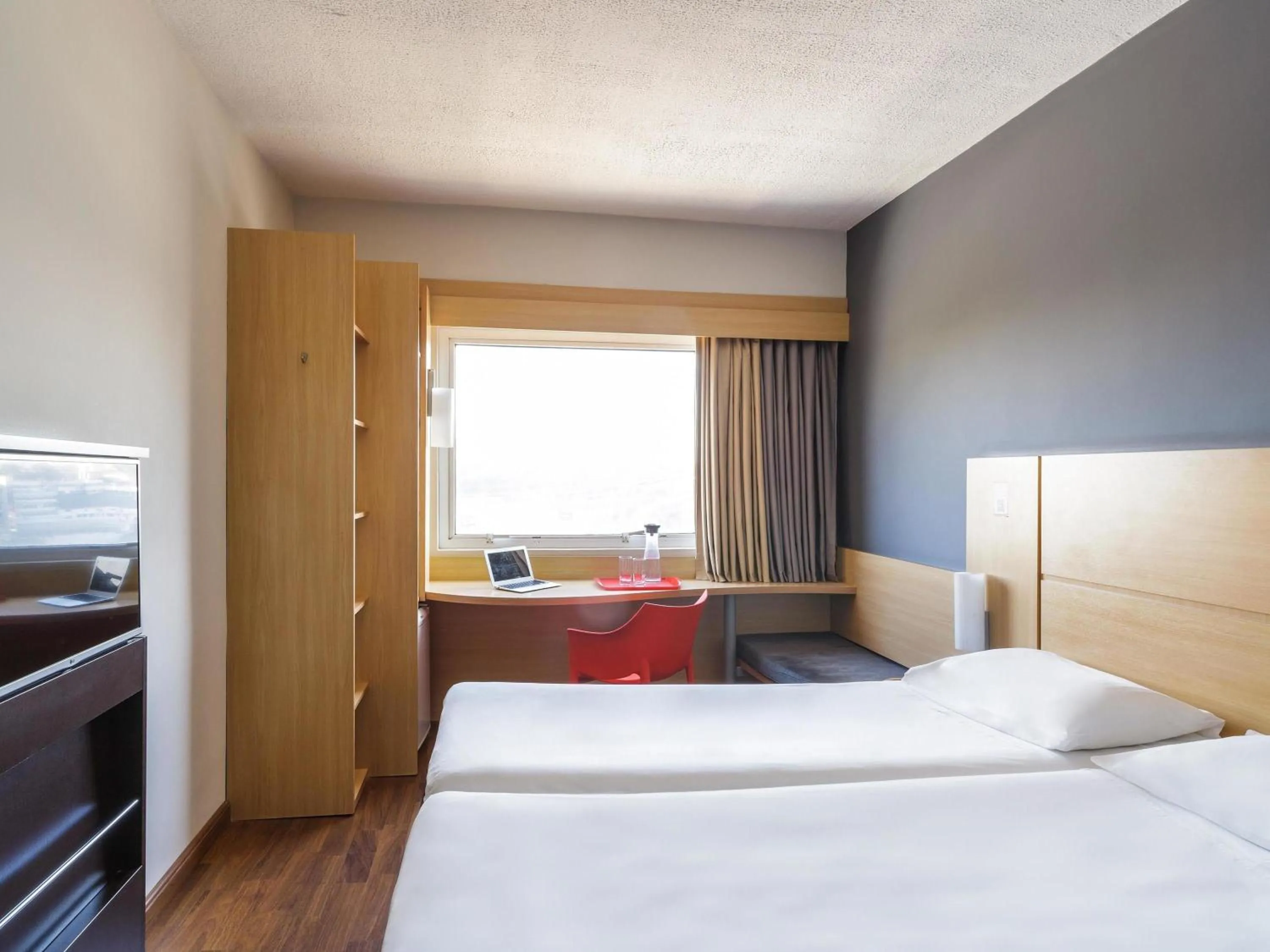 Bedroom, Bed in ibis Sao Jose dos Campos Dutra