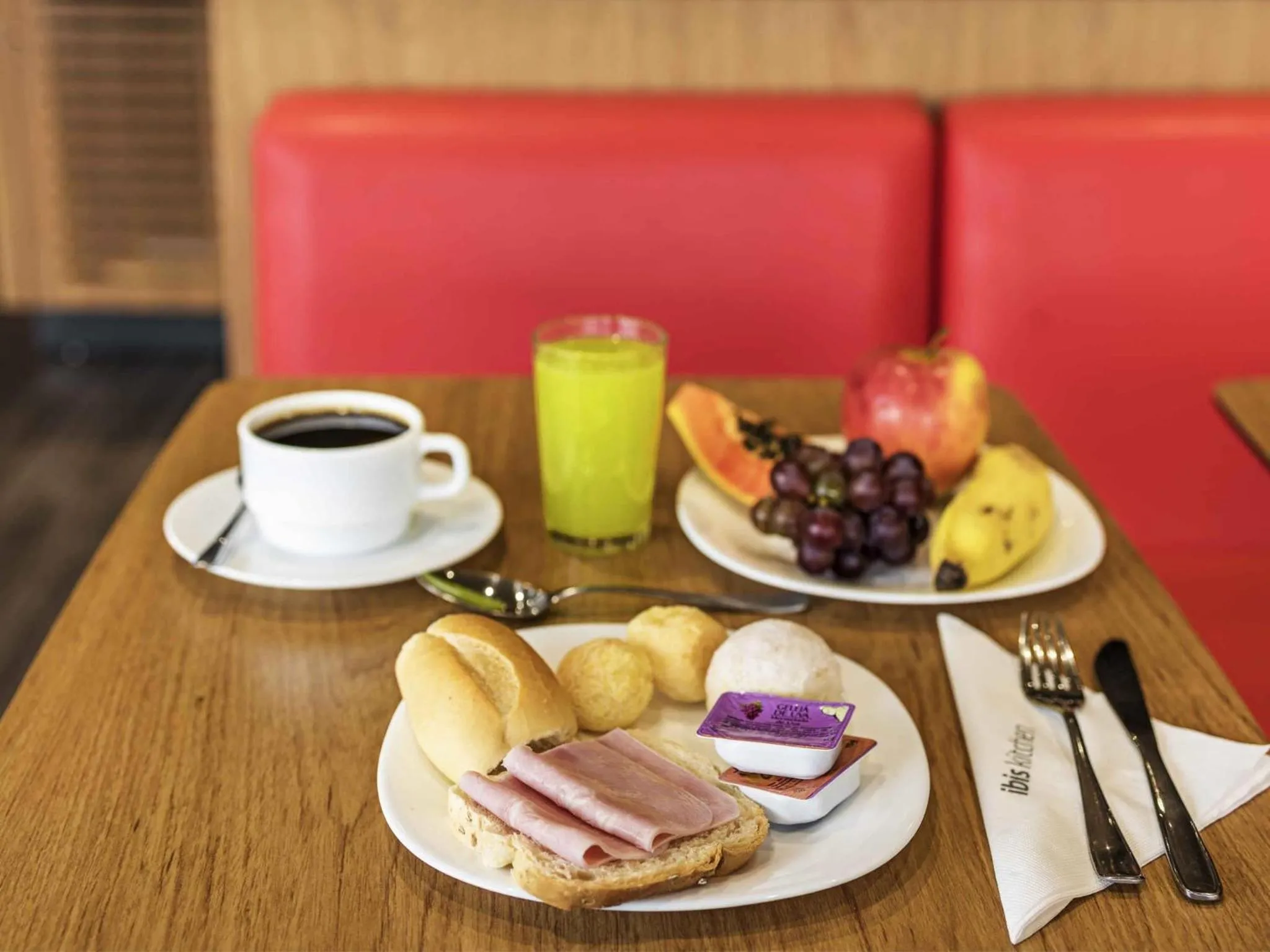 Breakfast in ibis Curitiba Aeroporto