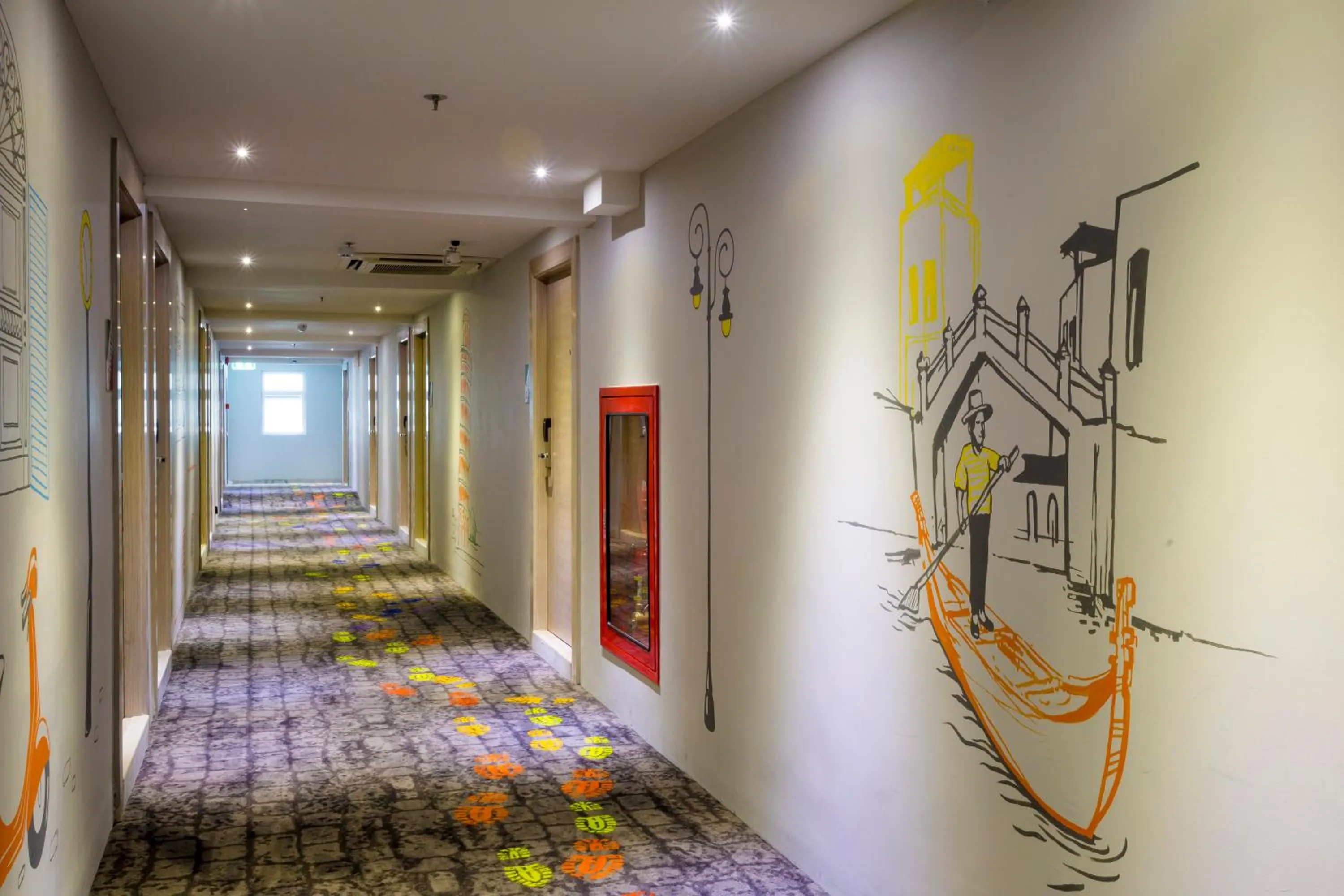 Decorative detail in Ibis Styles Bangkok Sukhumvit 50