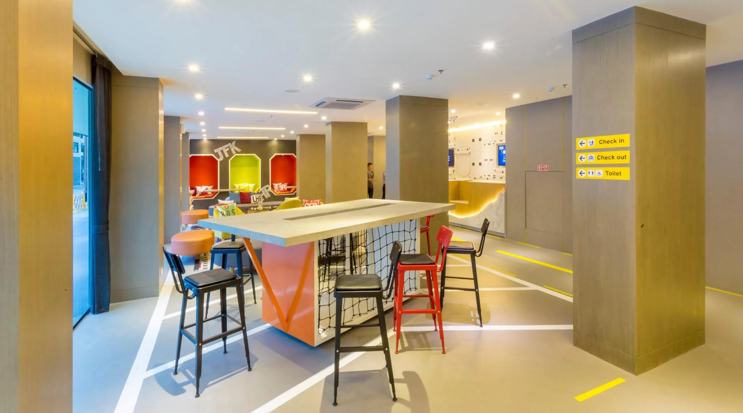 Lobby or reception in Ibis Styles Bangkok Sukhumvit 50