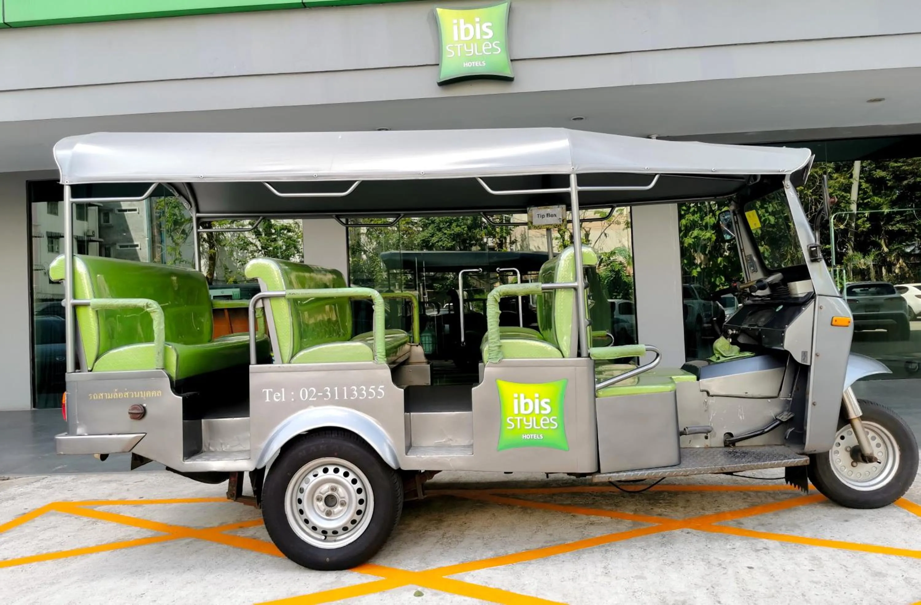 shuttle in Ibis Styles Bangkok Sukhumvit 50