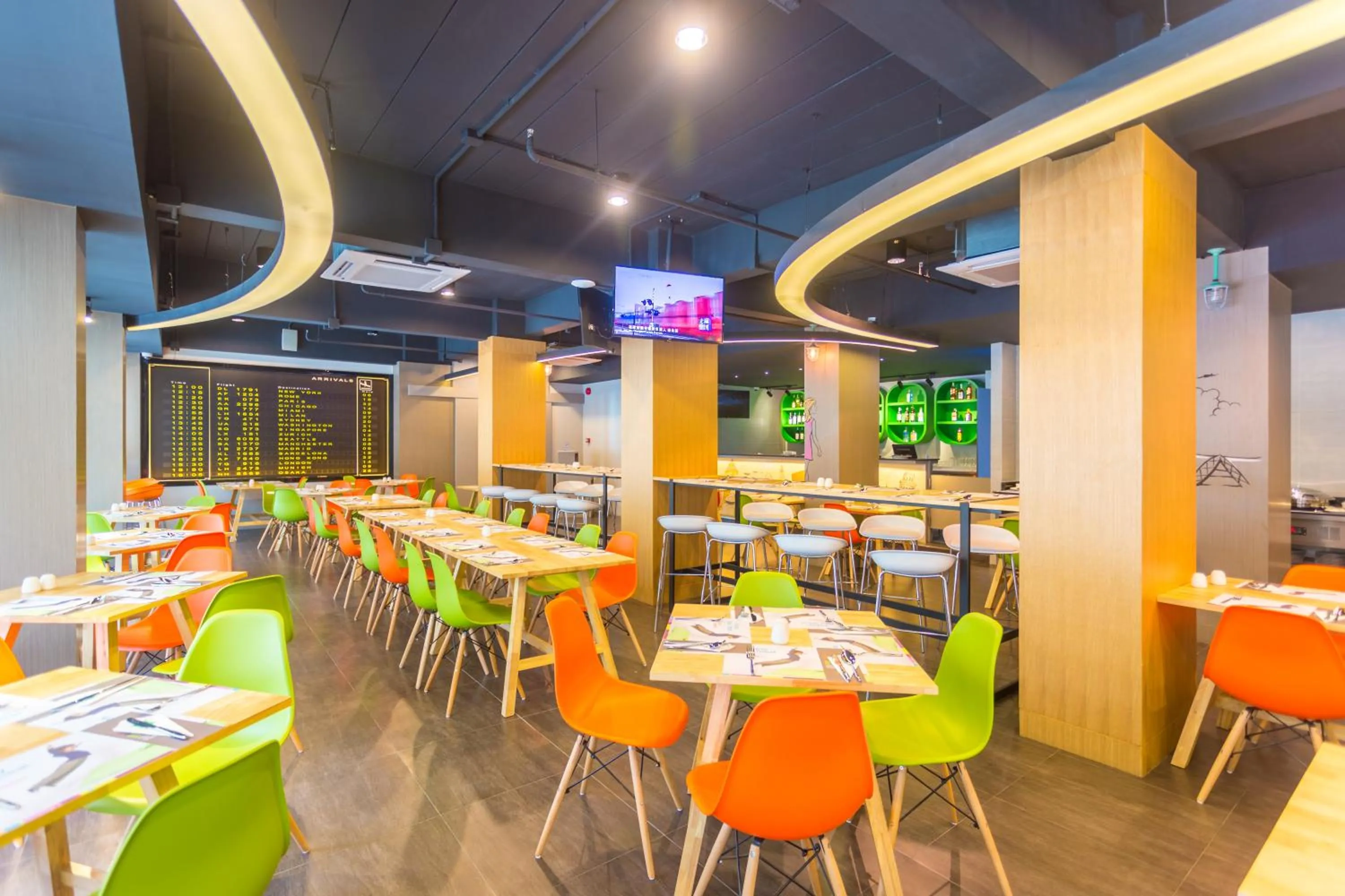 Restaurant/places to eat in Ibis Styles Bangkok Sukhumvit 50