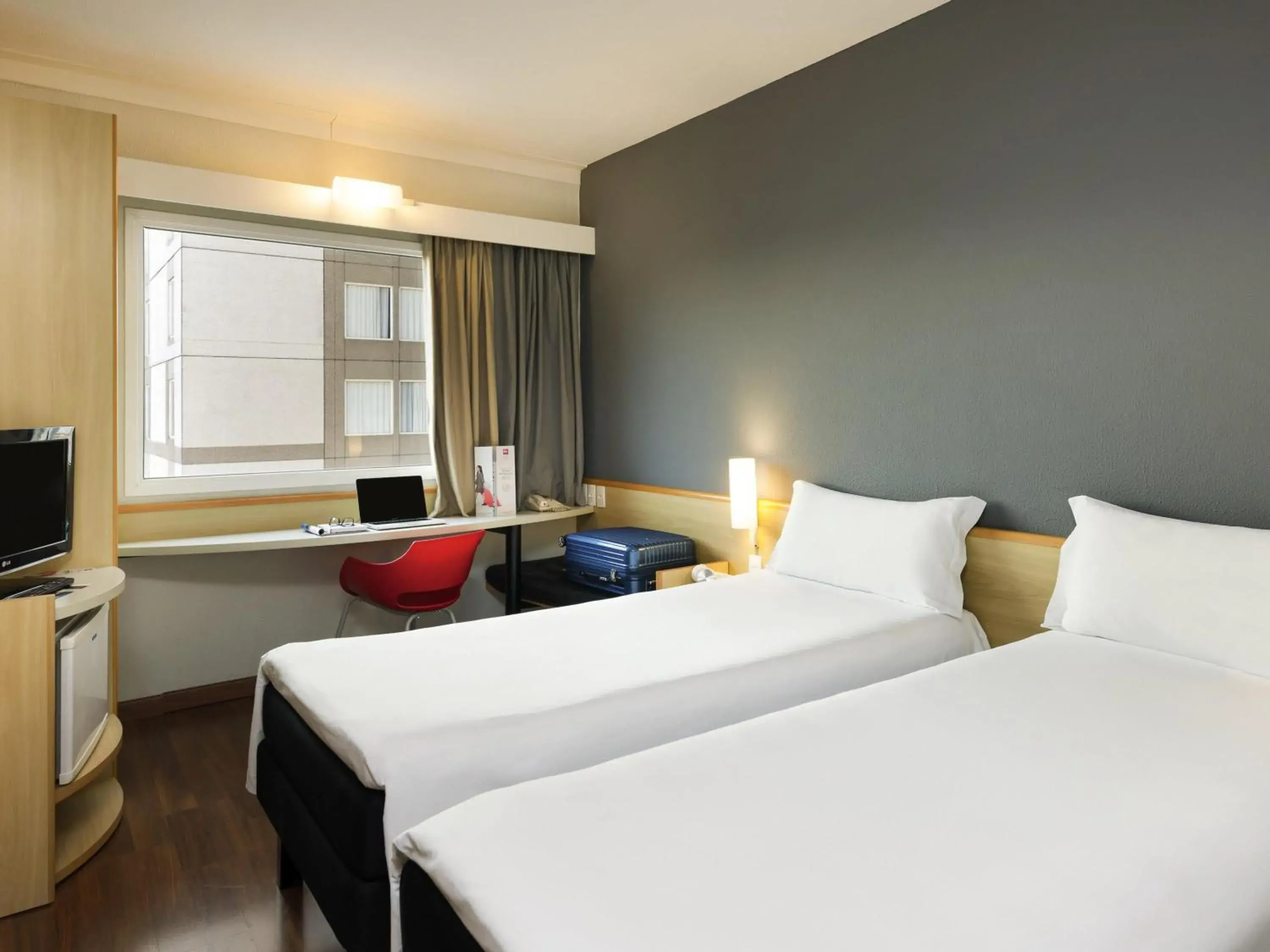 Standard Twin Room in ibis Campinas Standard Twin Room in ibis Campinas
