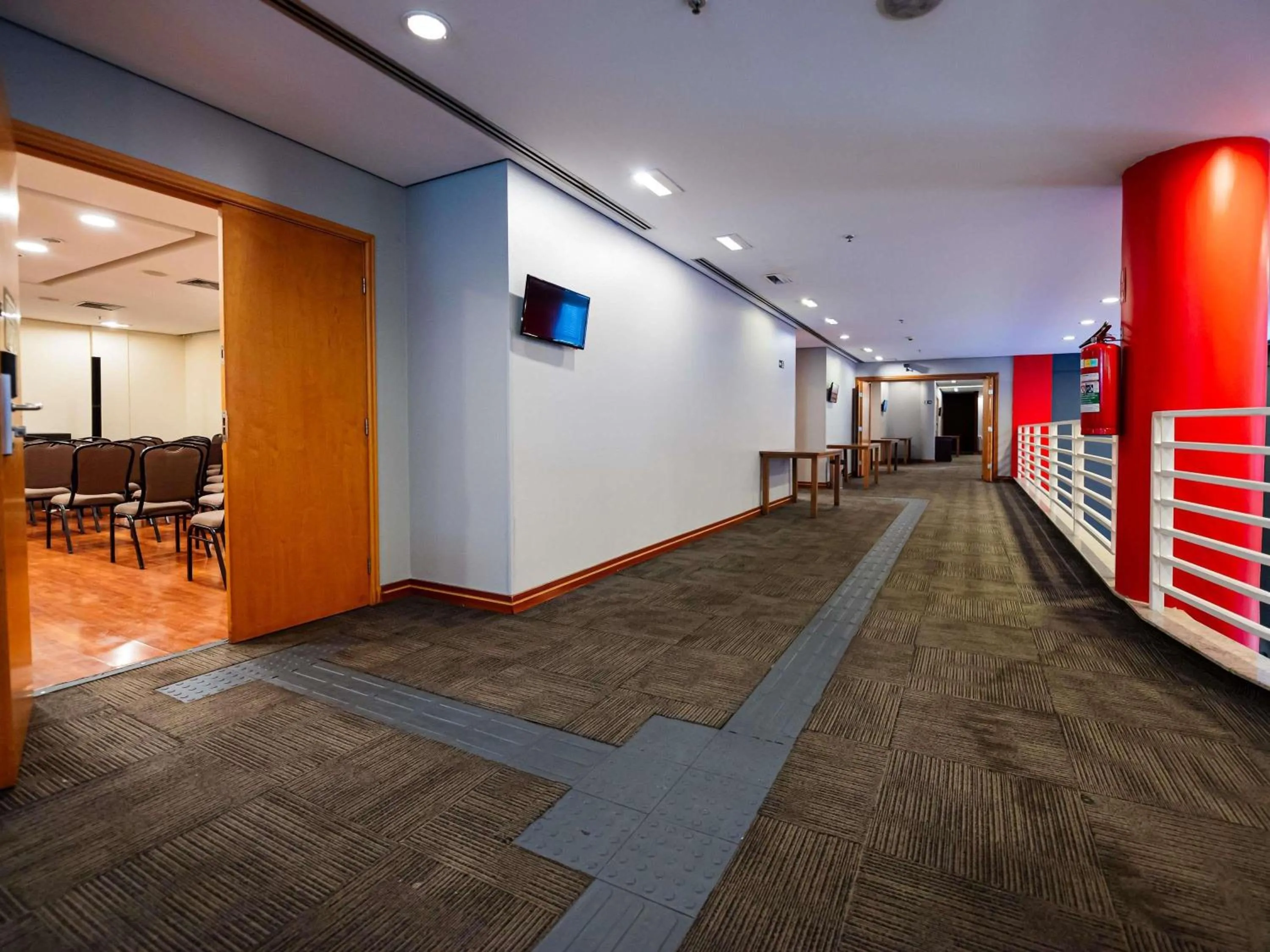 Meeting/conference room in ibis Campinas