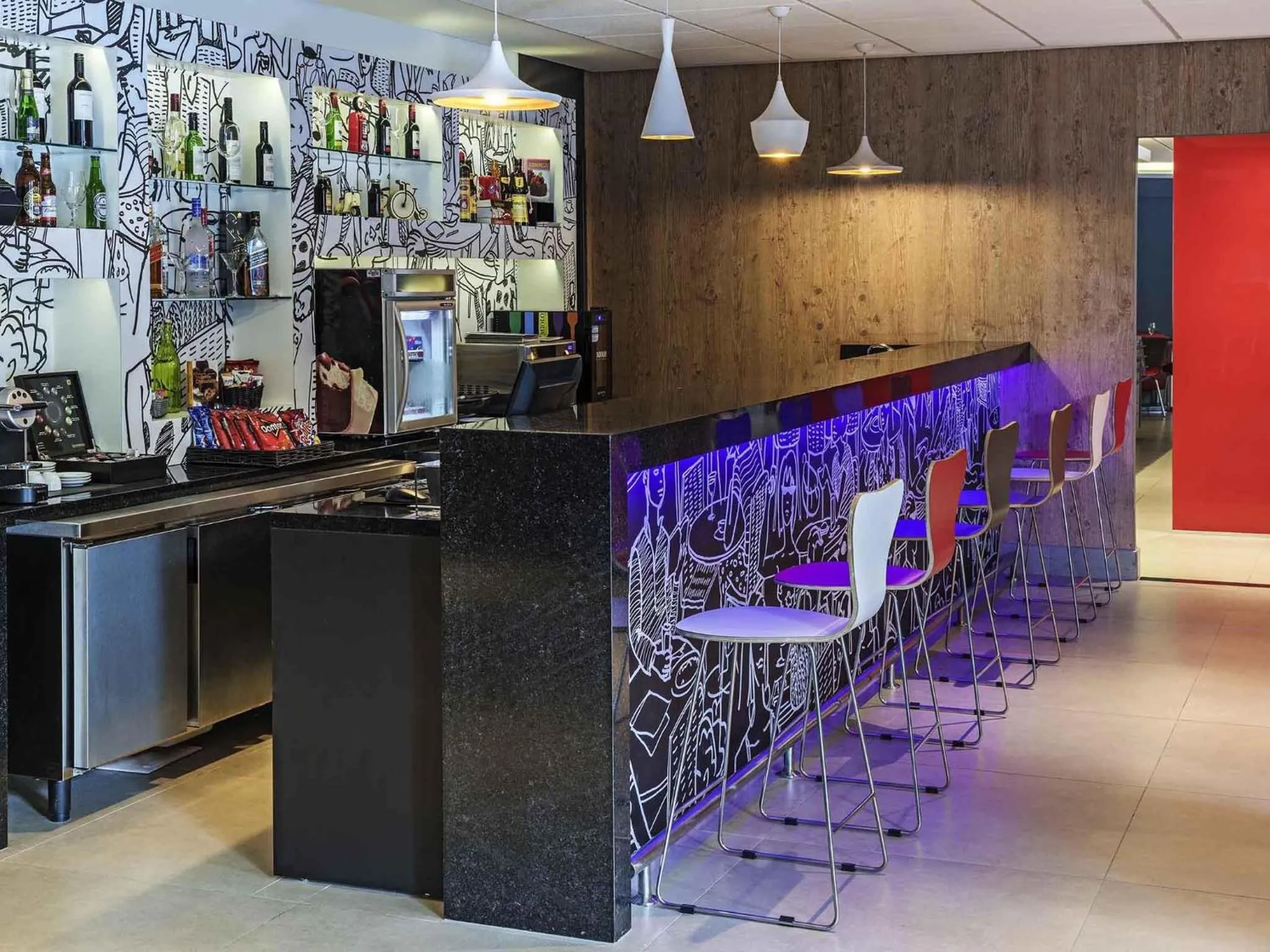 Lounge or bar in ibis Santos Valongo