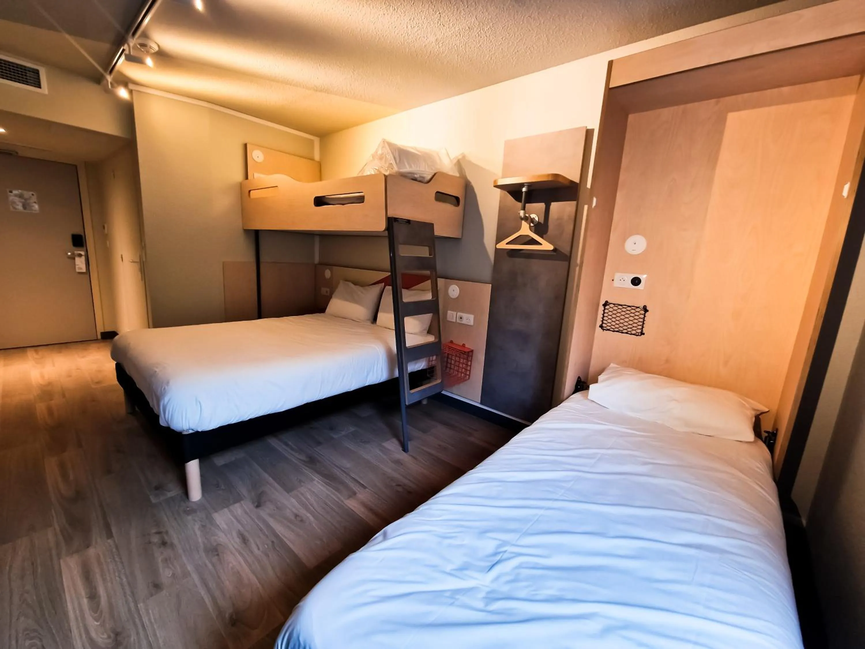 Bedroom, Bed in ibis Budget Lille Marcq En Baroeul