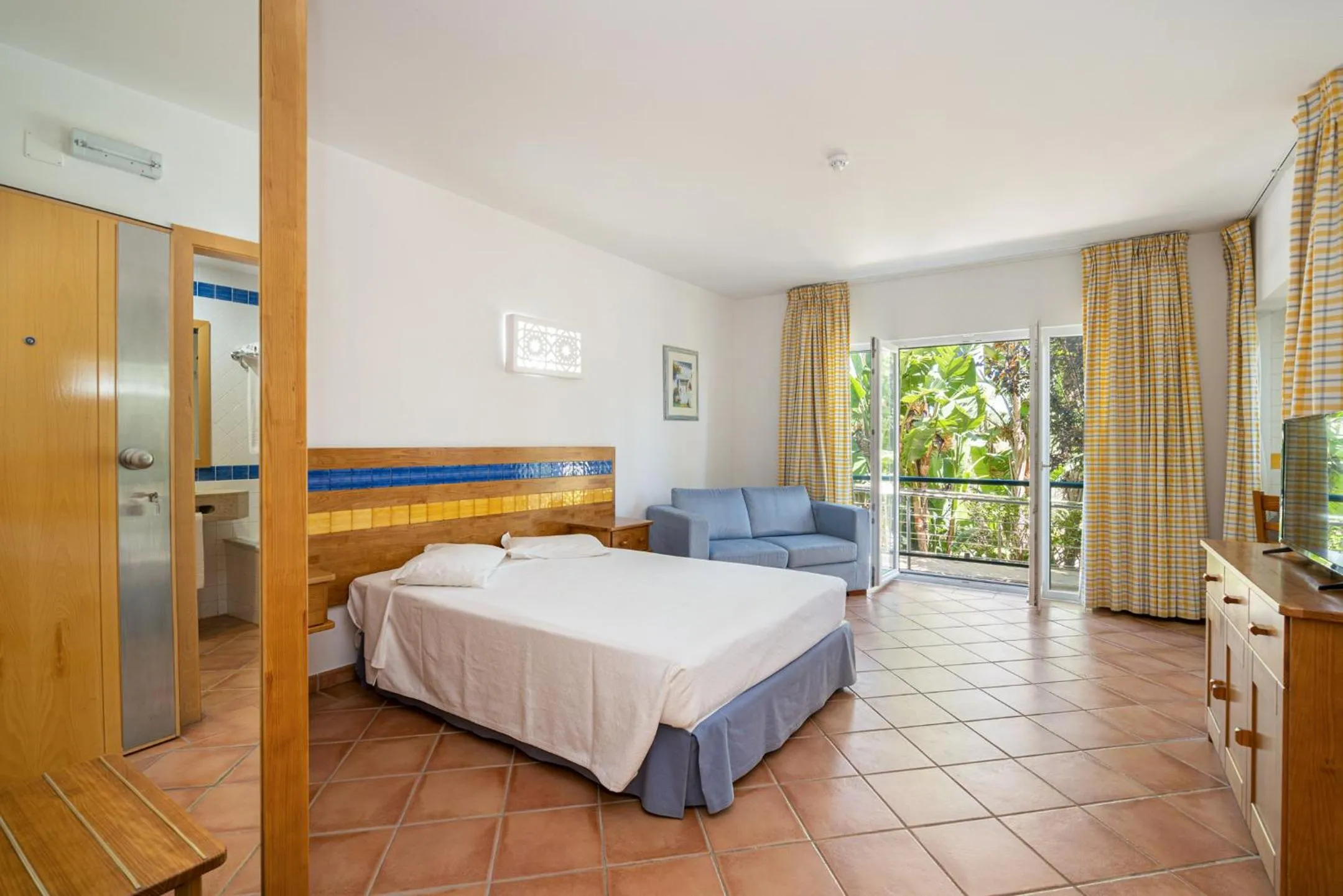 View (from property/room), Bed in Quinta do Morgado - Apartamentos Turisticos Monte Da Eira
