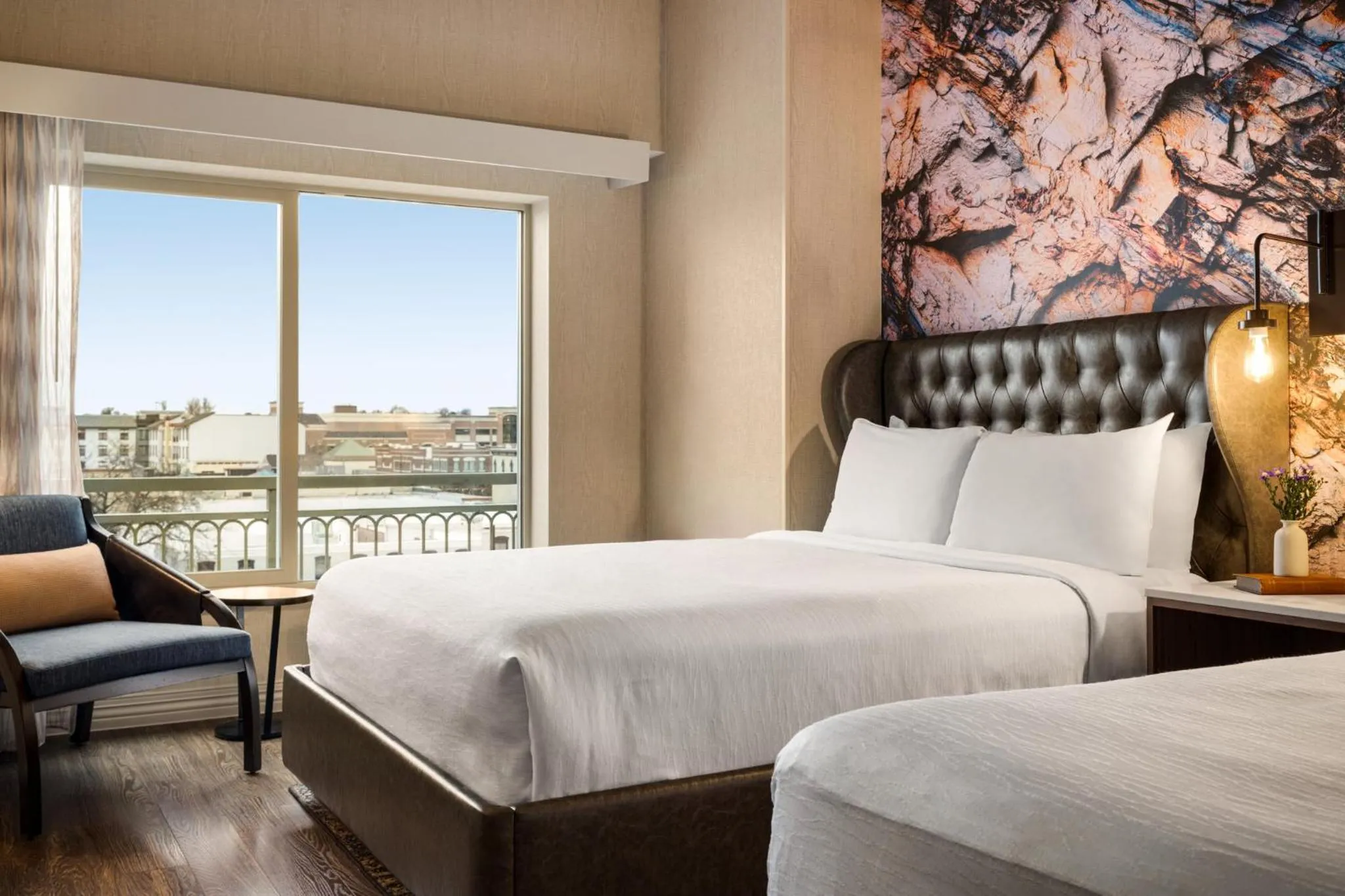 Photo of the whole room, Bed in Hotel Indigo Naperville Riverwalk by IHG