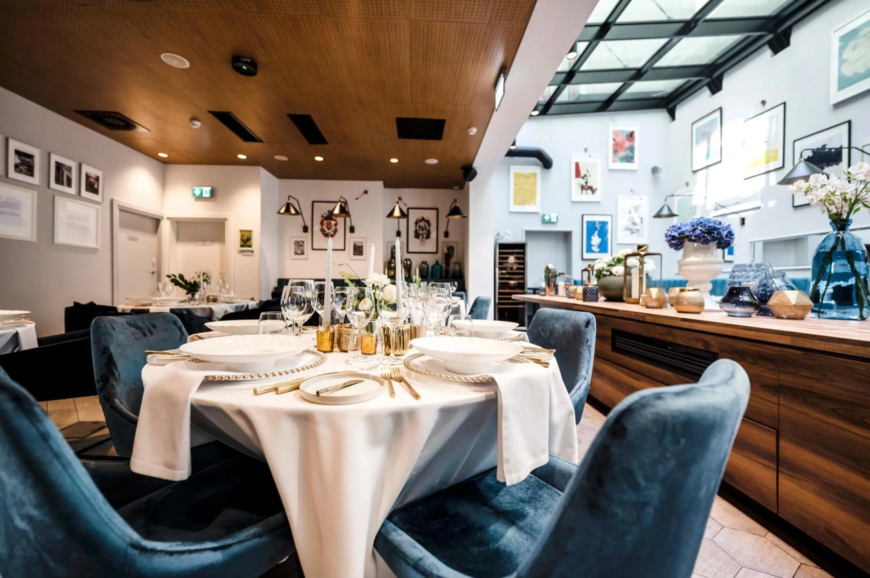 Restaurant/places to eat in Hotel Indigo Krakow - Old Town by IHG