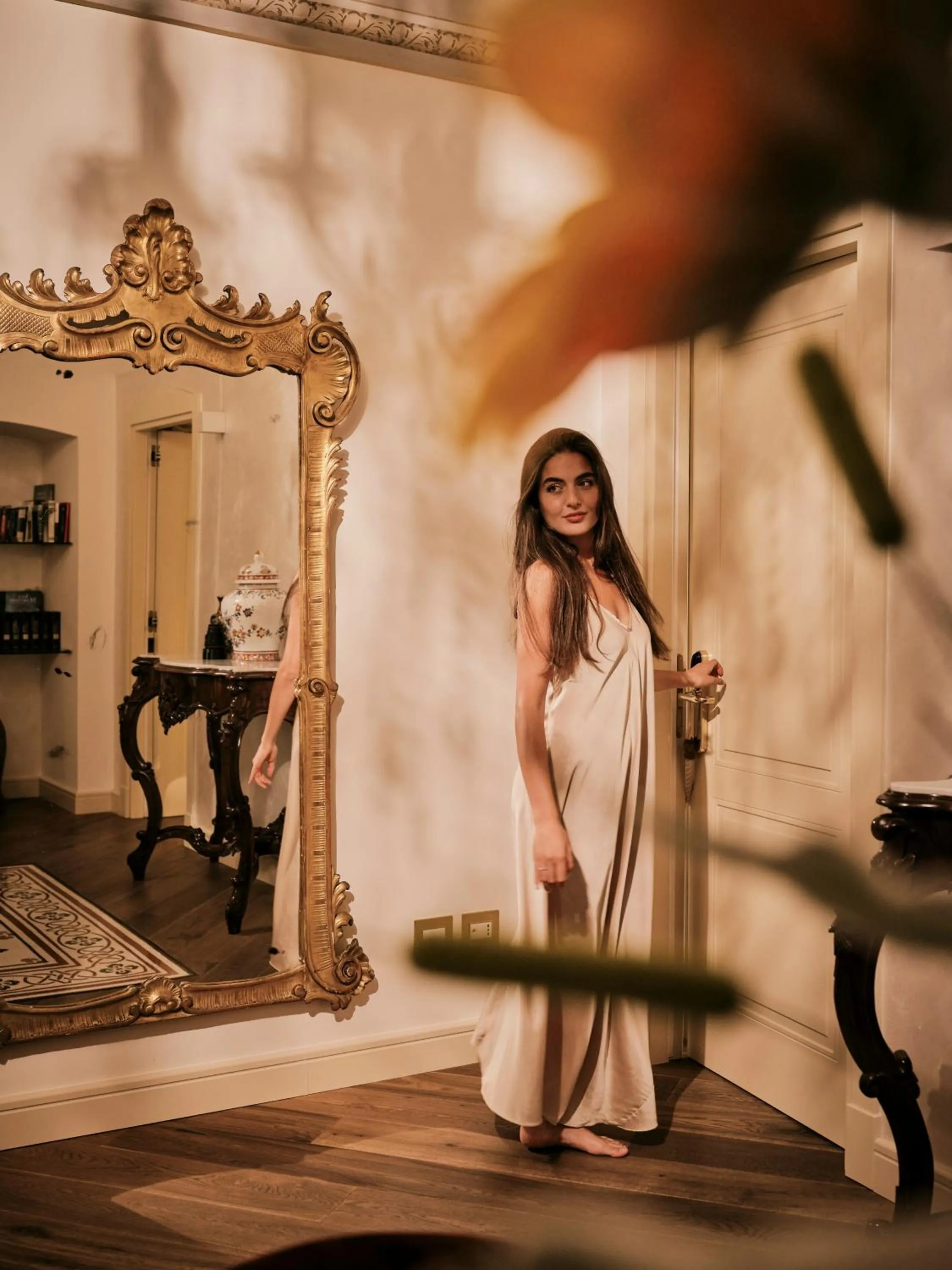 People in Palazzo Scotto