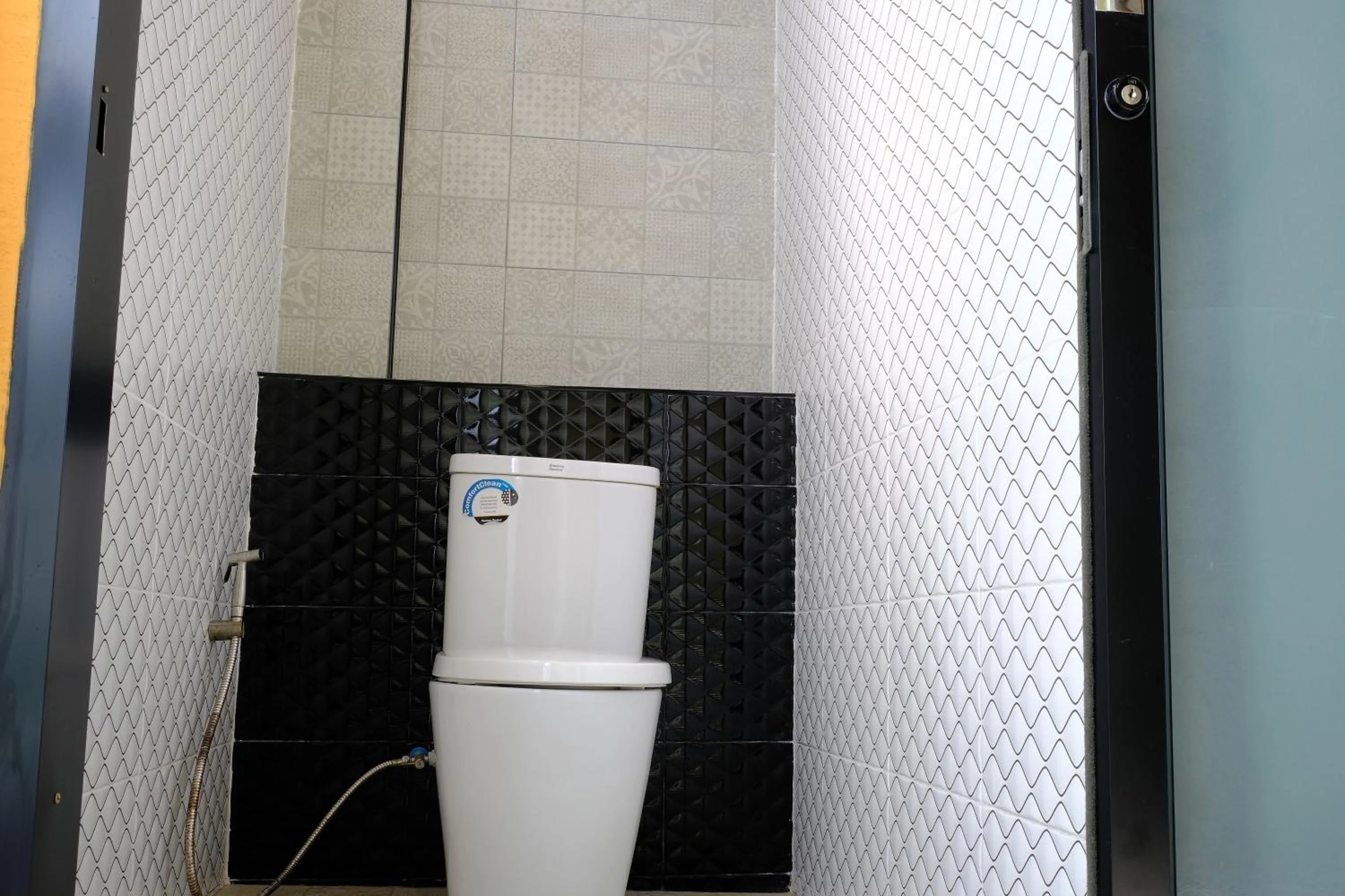 Toilet in 88 Fine Hotel @ Suratthani Airport