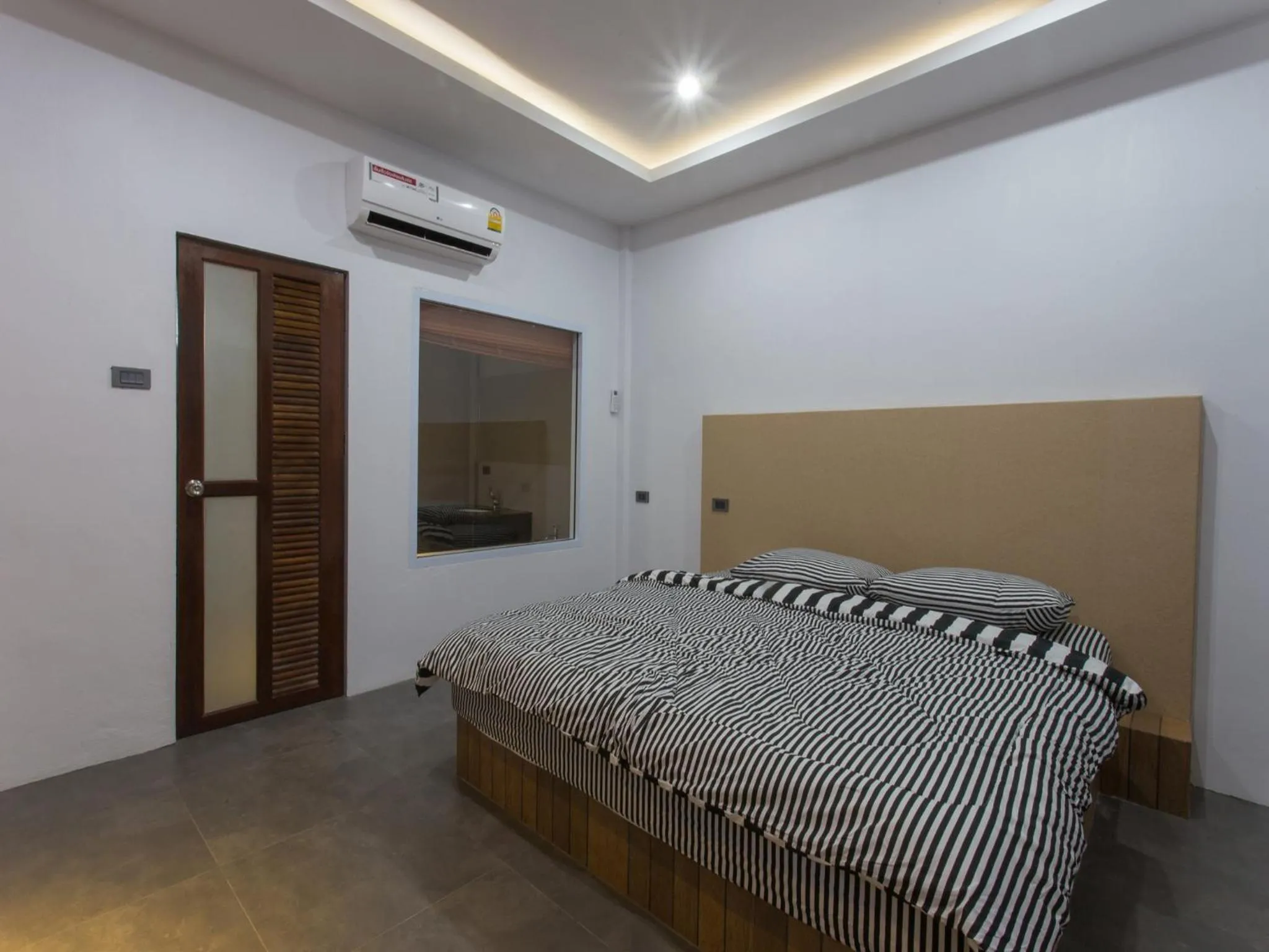 Bed in 88 Fine Hotel @ Suratthani Airport