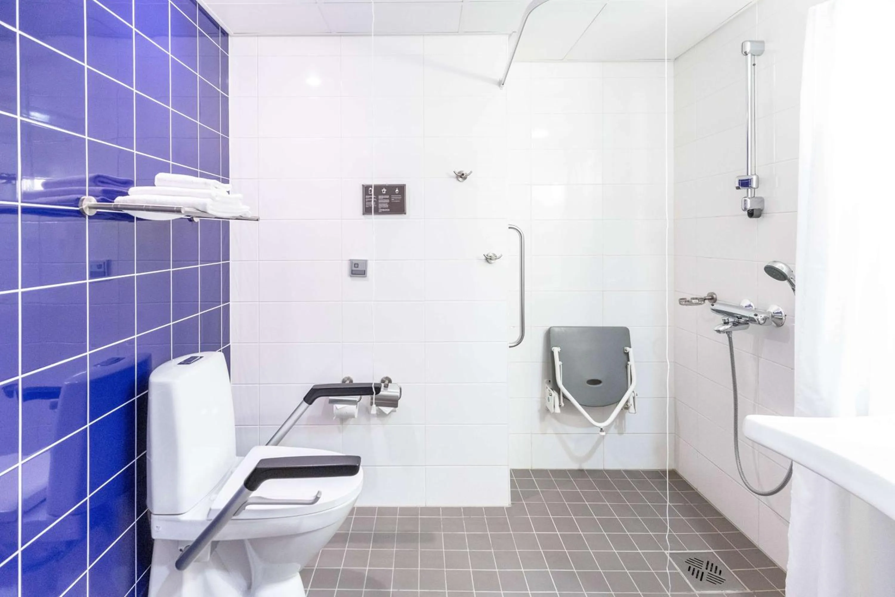 Bathroom in Scandic Kaisaniemi