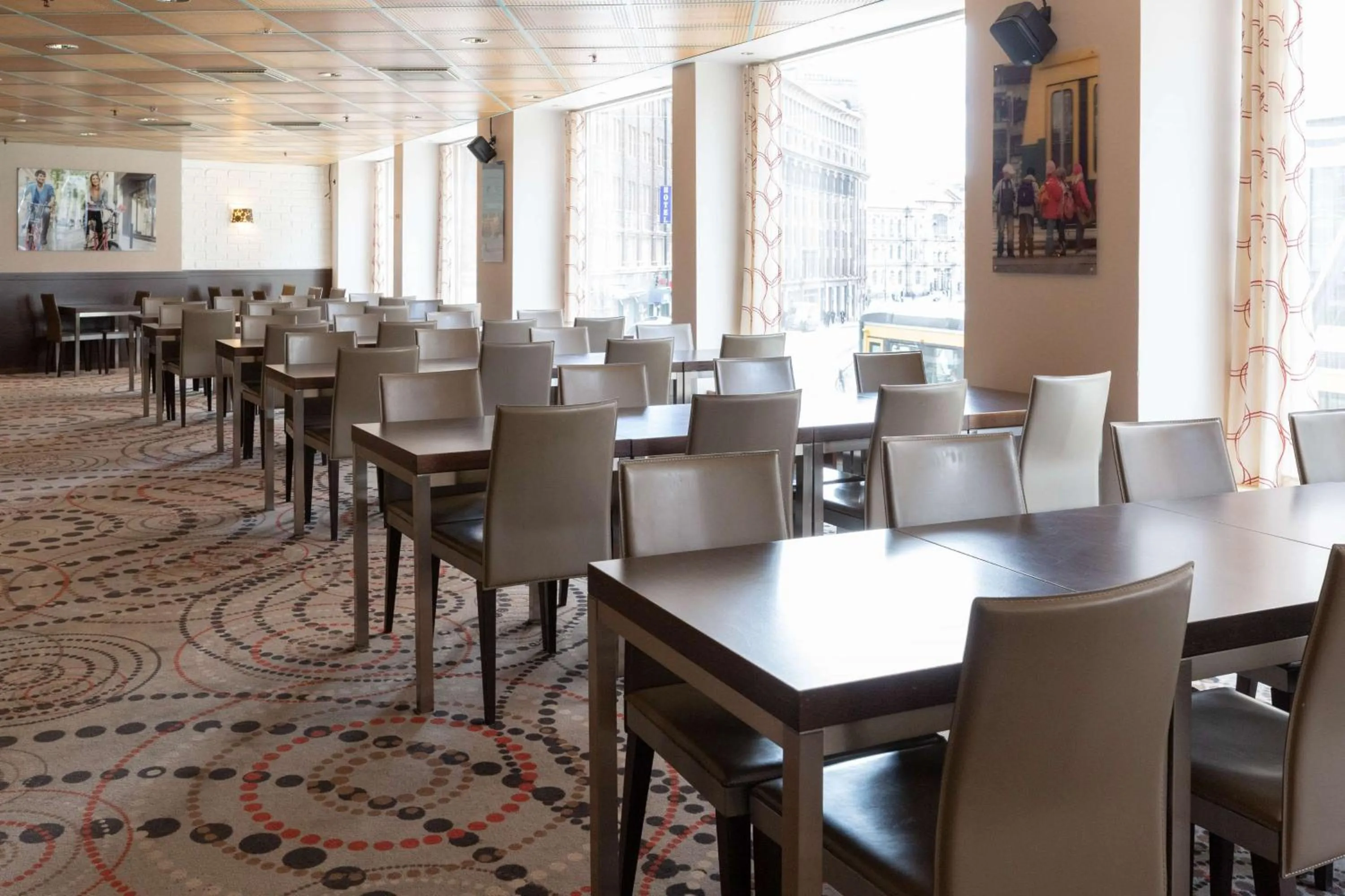 Restaurant/places to eat in Scandic Kaisaniemi