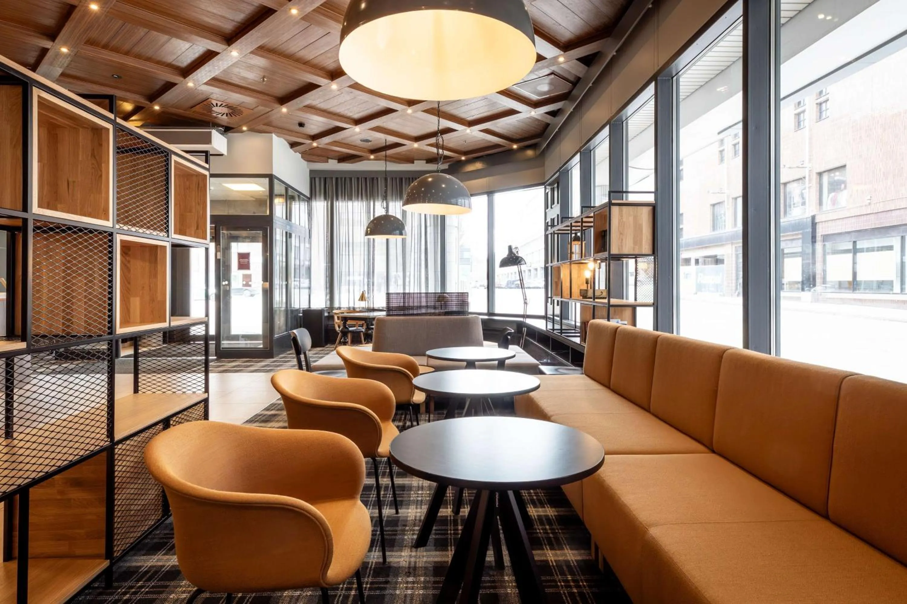 Lounge or bar in Scandic Lahti City