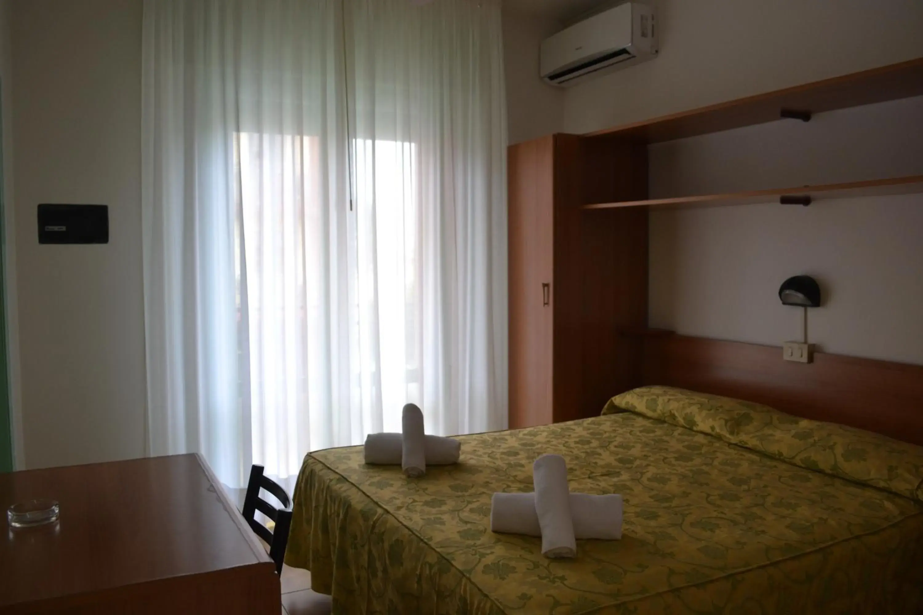 Double Room in Hotel Mirage Double Room in Hotel Mirage