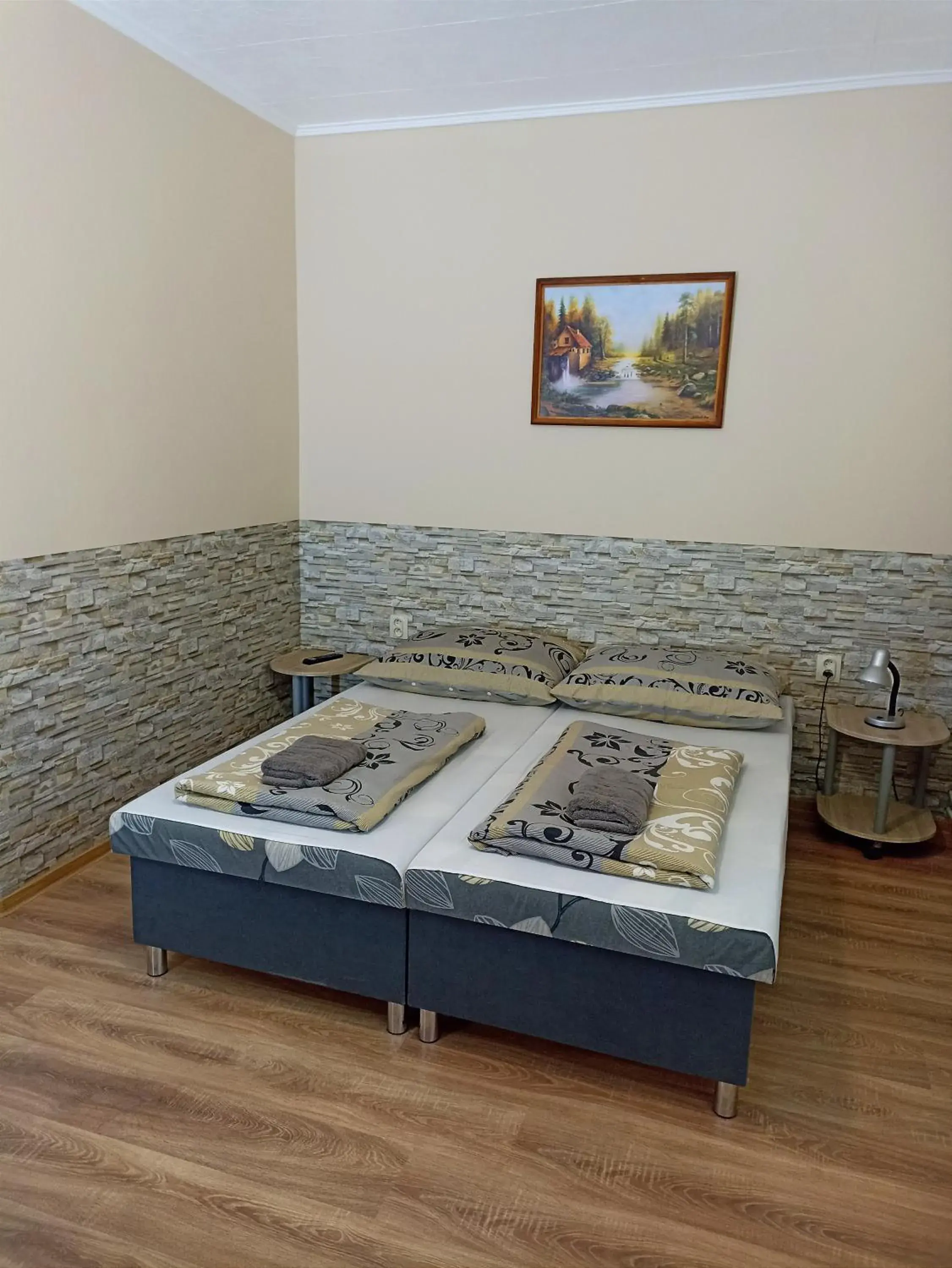 Quadruple Room with Private Bathroom in Abturist penzion Quadruple Room with Private Bathroom in Abturist penzion