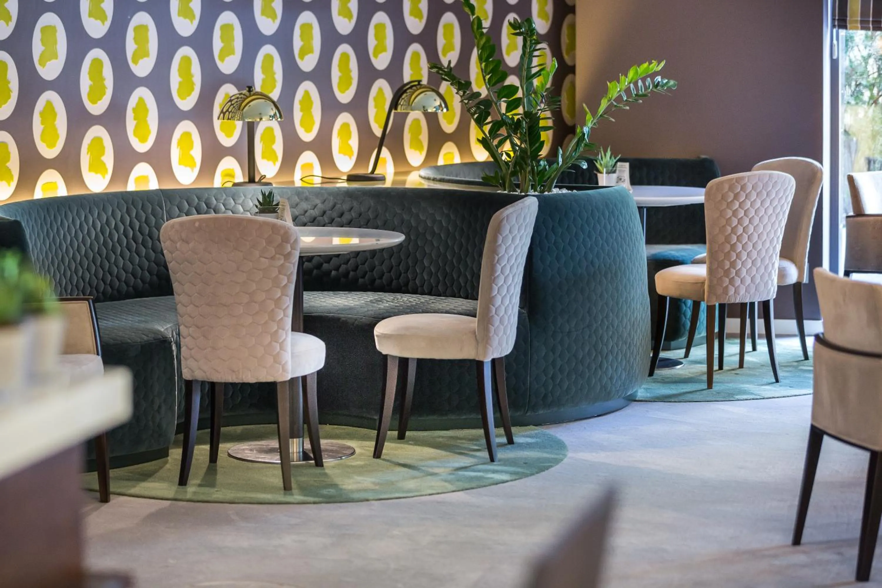 Lounge or bar in Capital Plaza Hotel