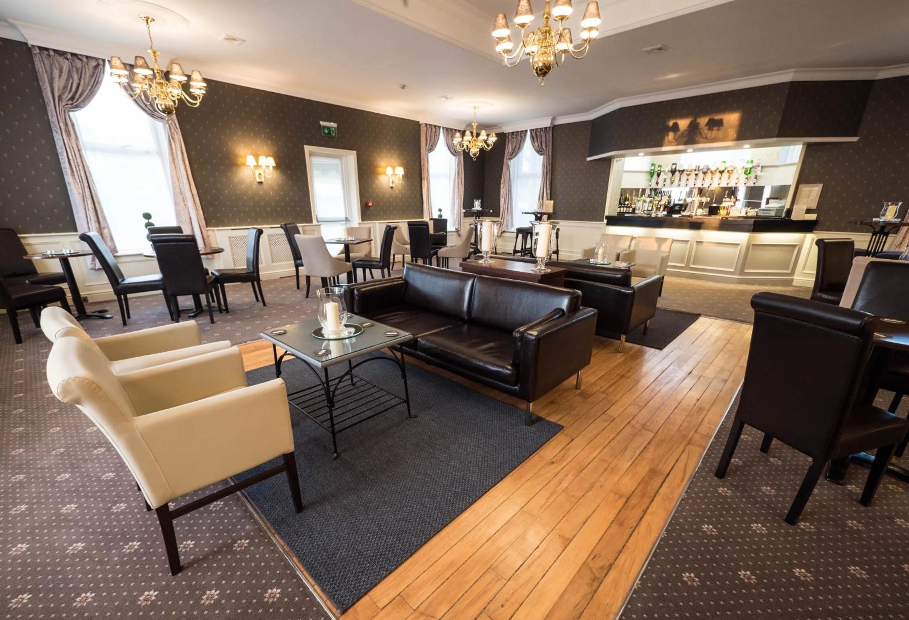 Lounge or bar in The Park Hotel