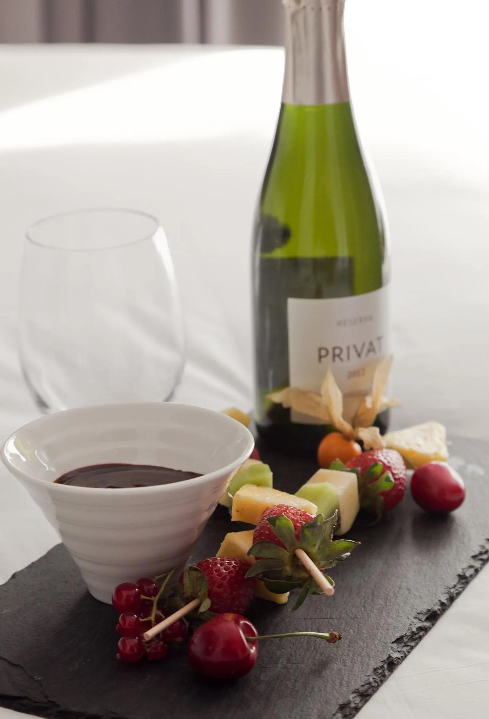 Food and drinks in Vila Arenys Hotel