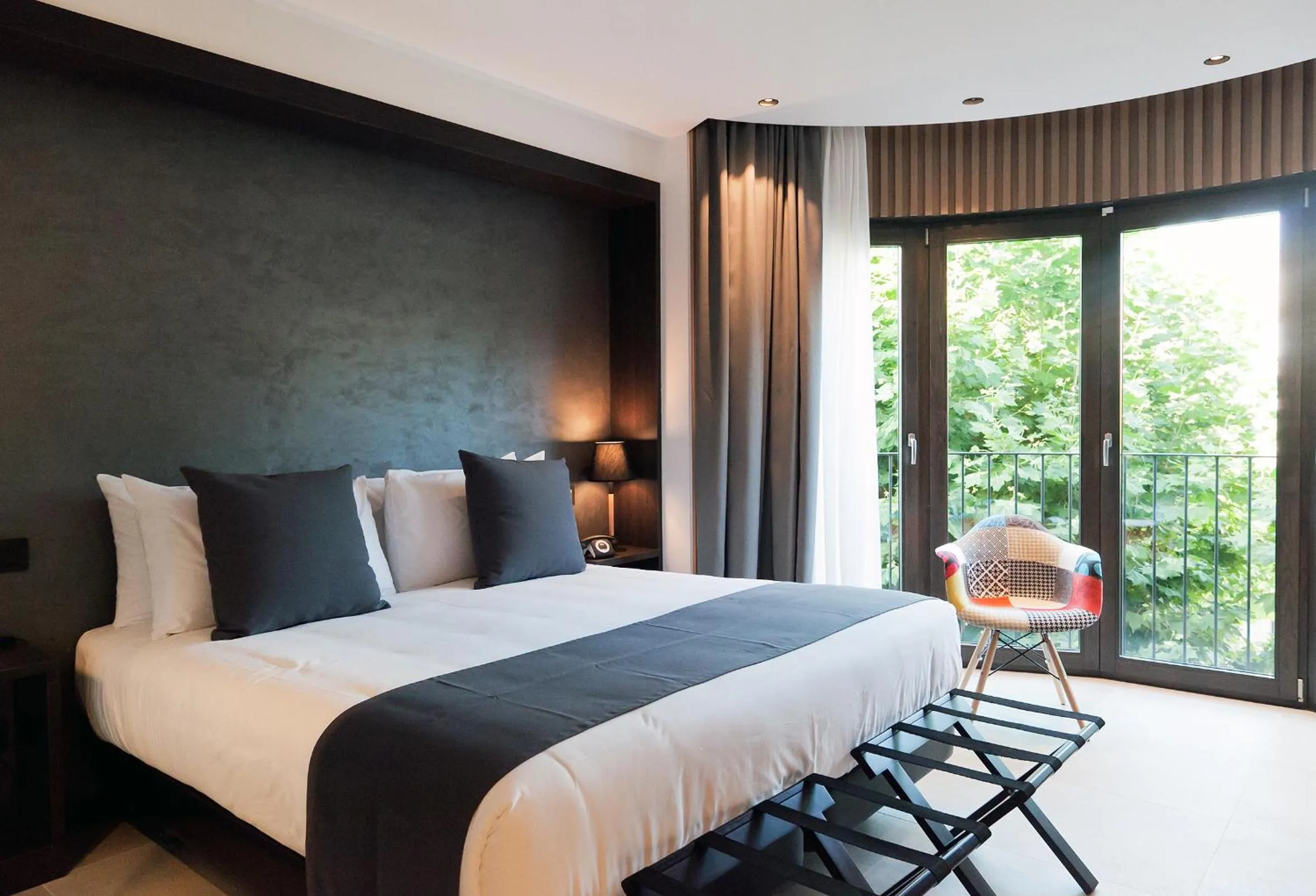 Photo of the whole room, Bed in Vila Arenys Hotel