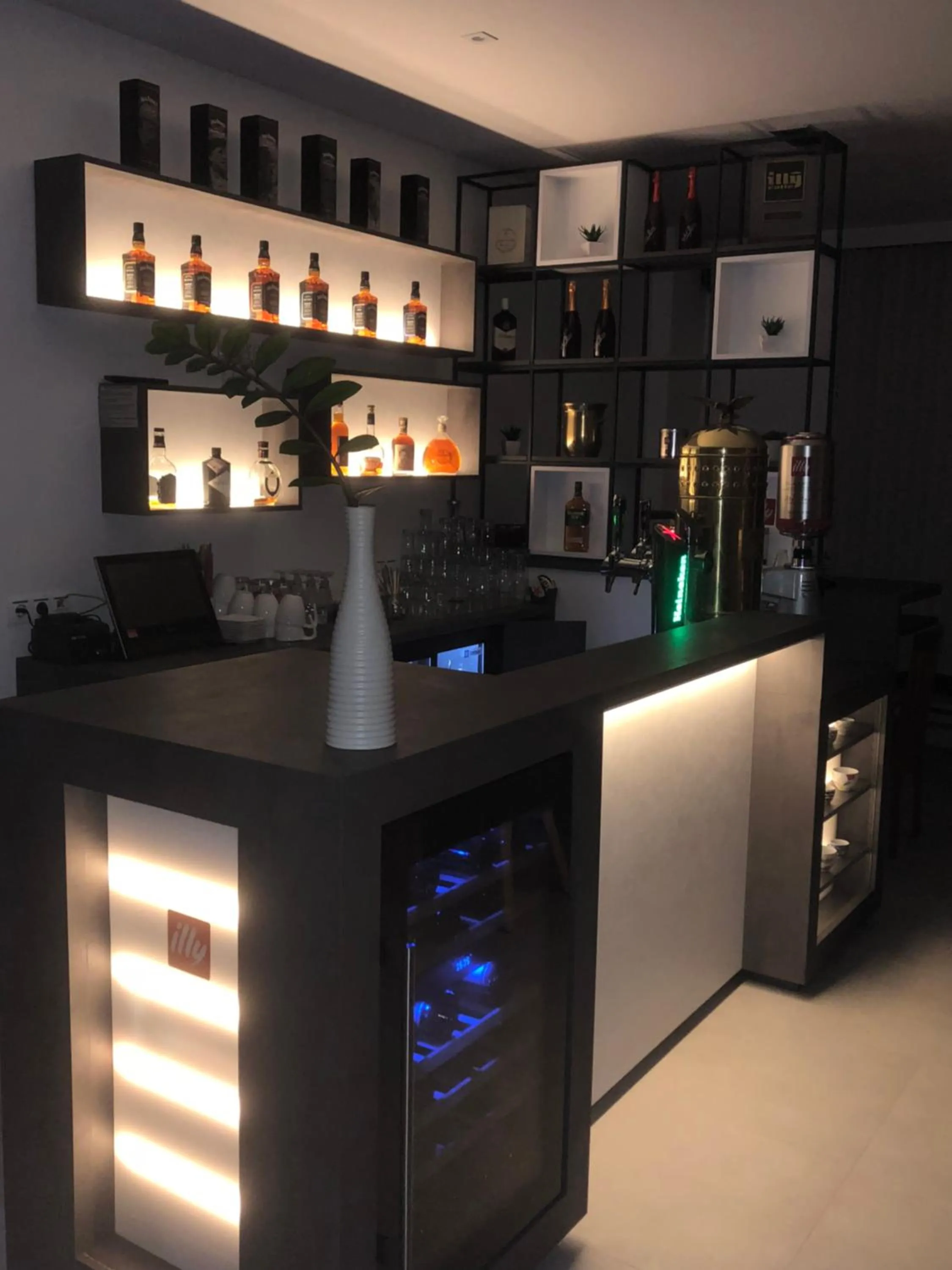 Lounge or bar in Hotel Bajt Maribor