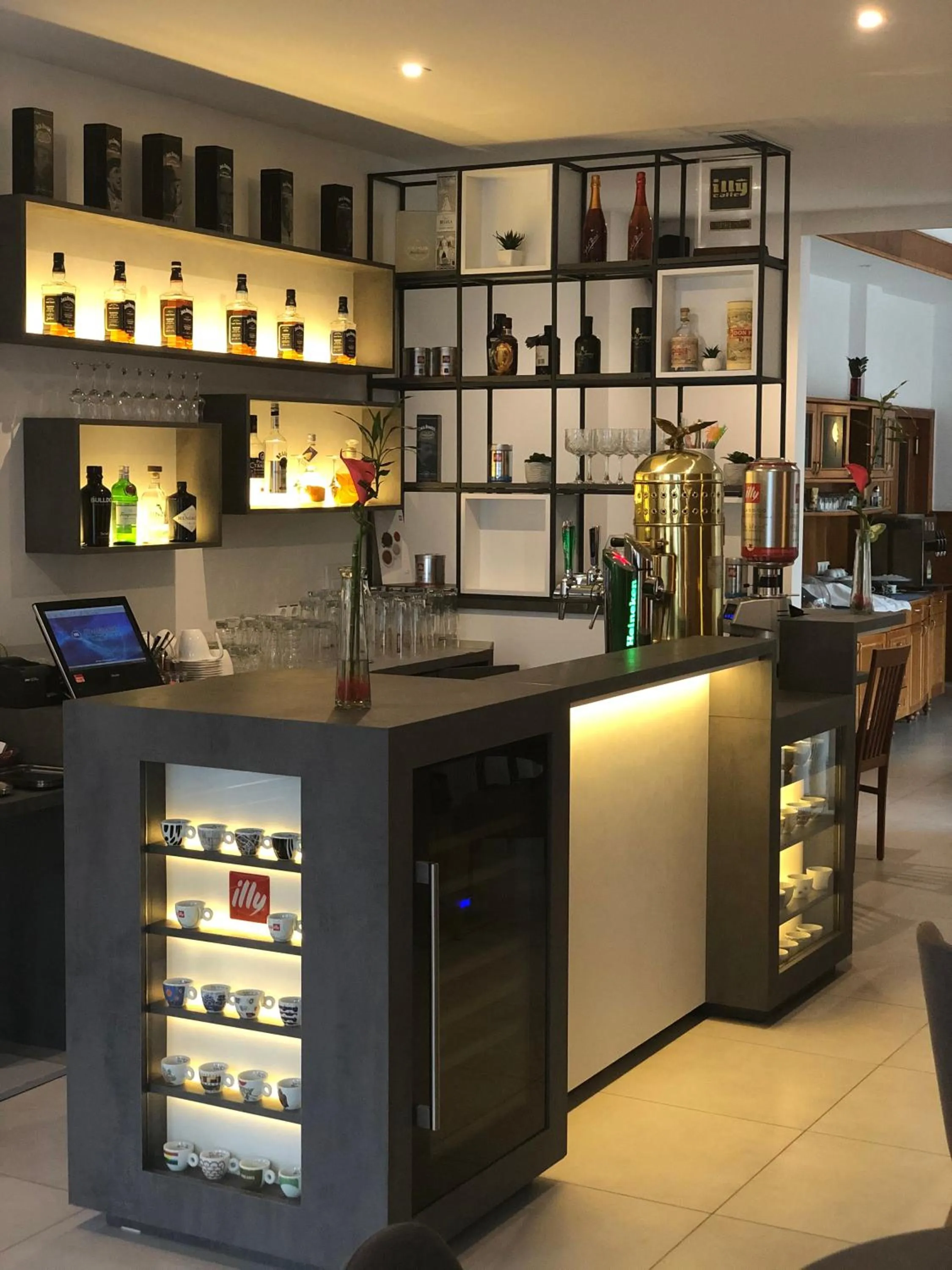 Lounge or bar in Hotel Bajt Maribor