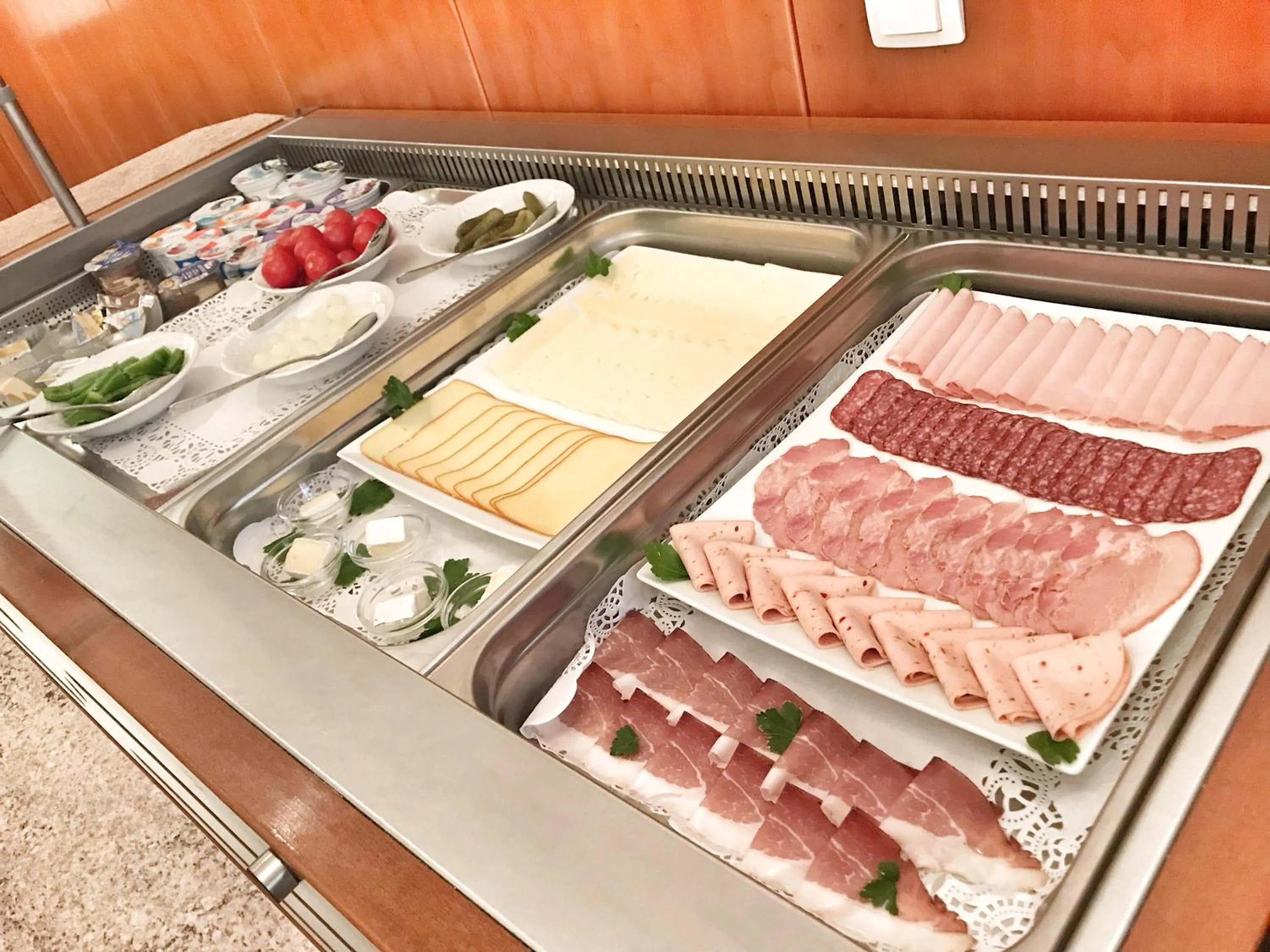 Food and drinks in Hotel Bajt Maribor