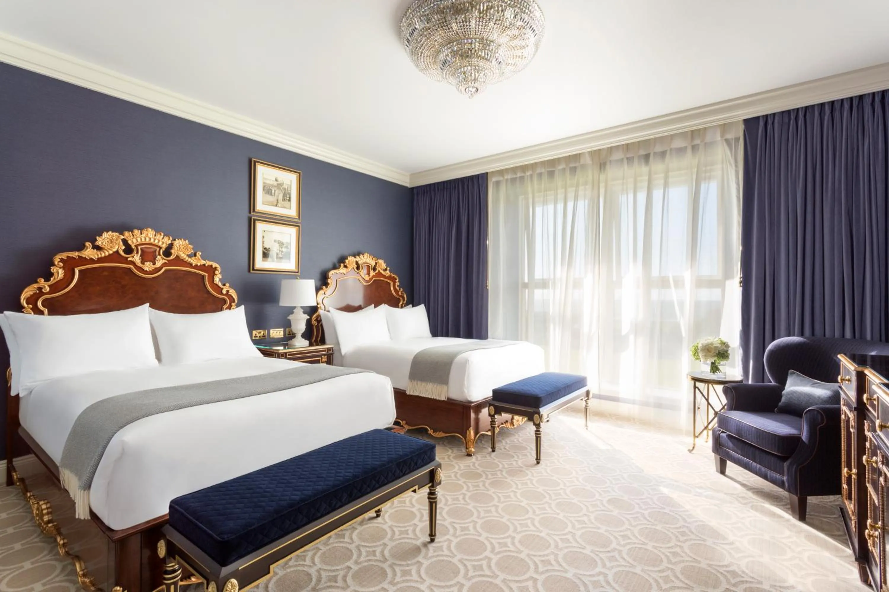 Photo of the whole room, Bed in Trump Turnberry