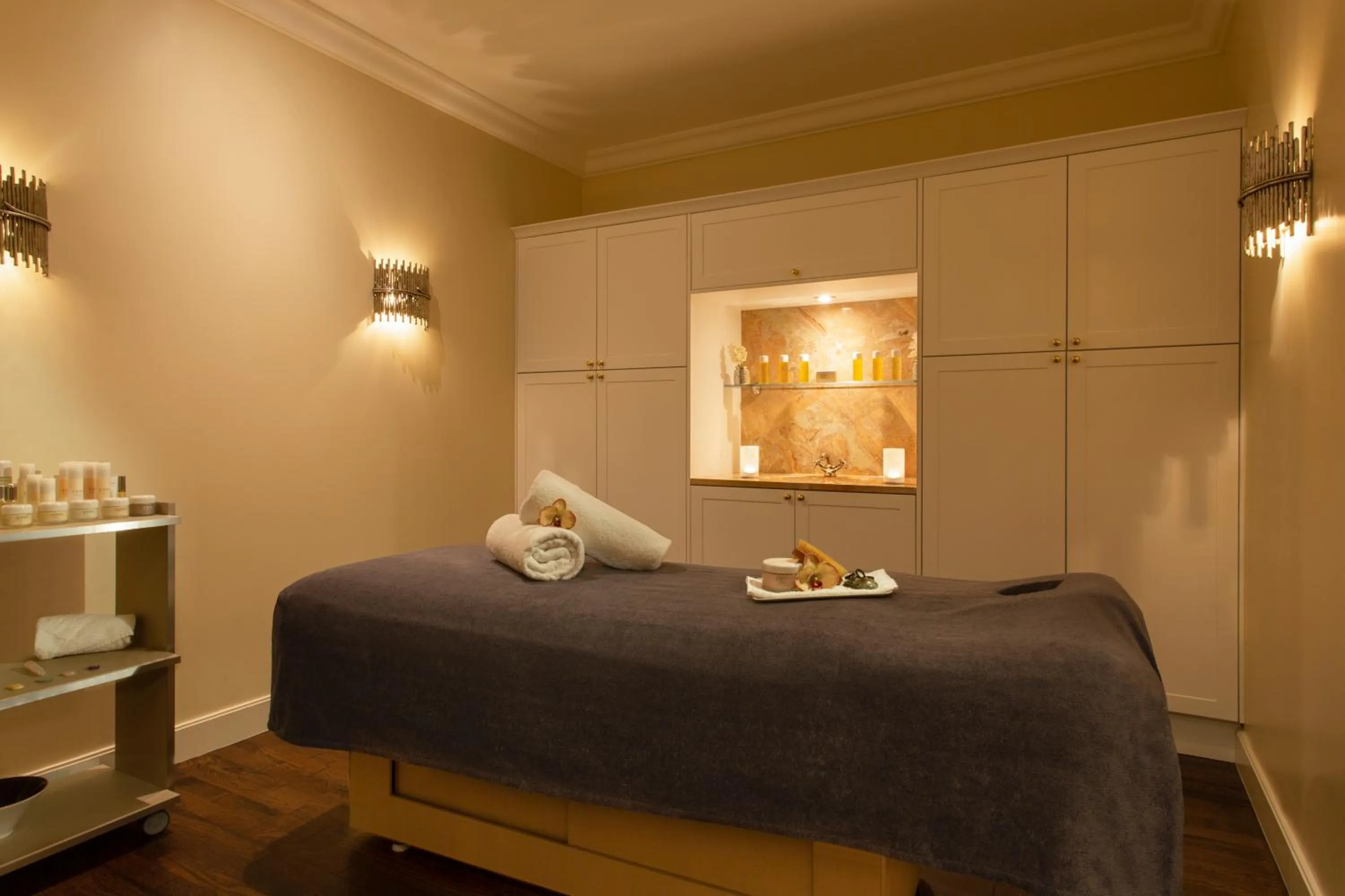 Spa and wellness centre/facilities, Bed in Trump Turnberry