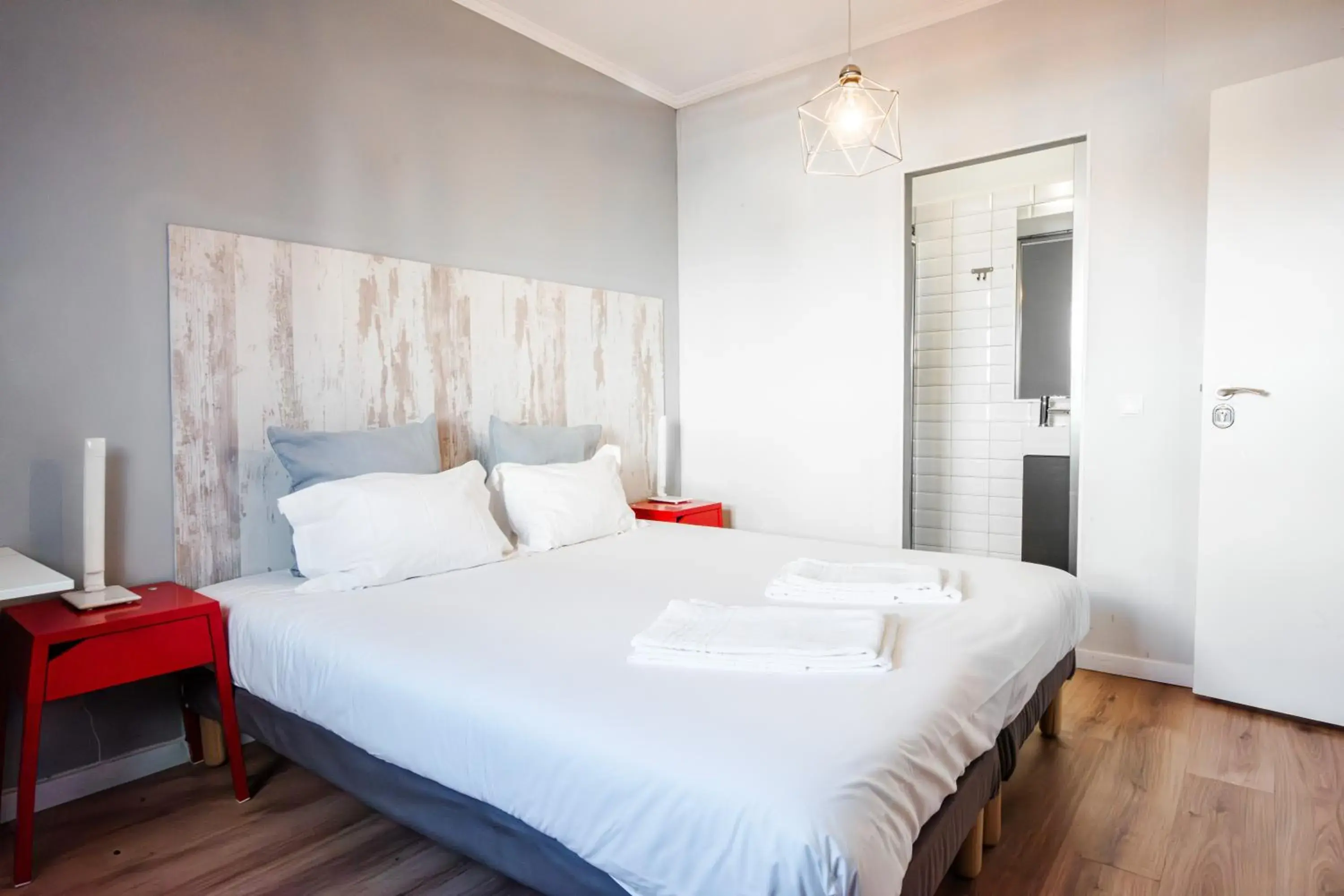 Double or Twin Room with Private Bathroom in Lagos Uptown Bed & Breakfast Double or Twin Room with Private Bathroom in Lagos Uptown Bed & Breakfast